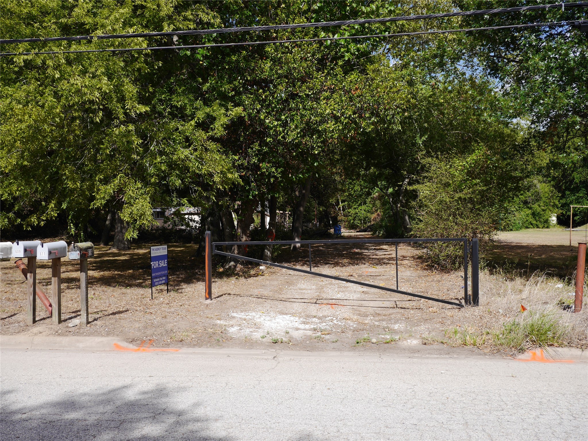 613 Danover Street Property Photo 15