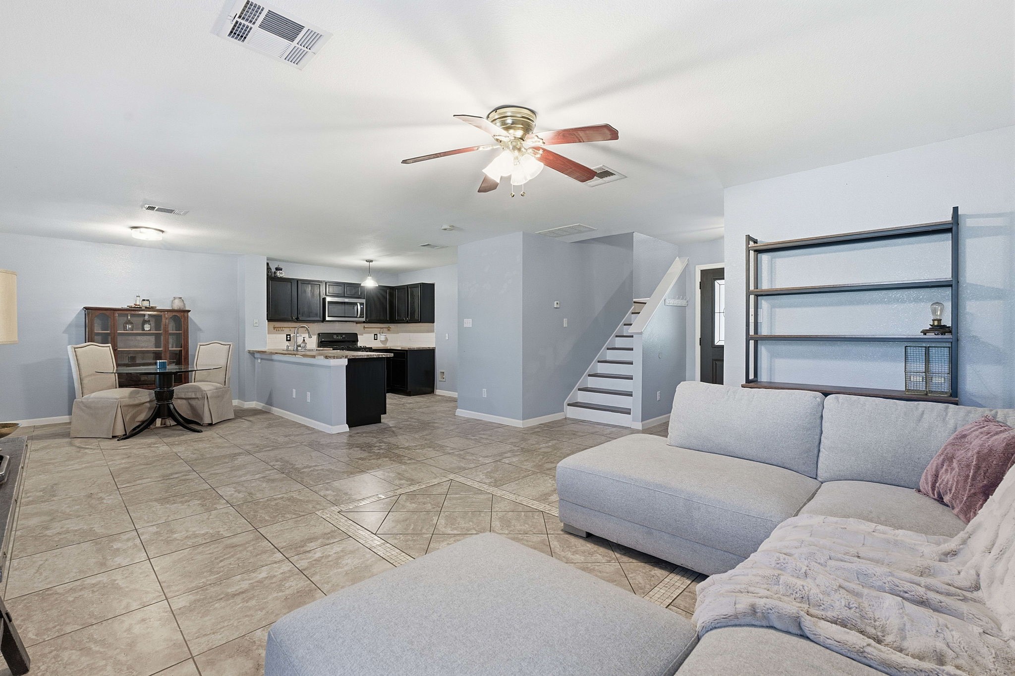 229 Black Forest Property Photo 6