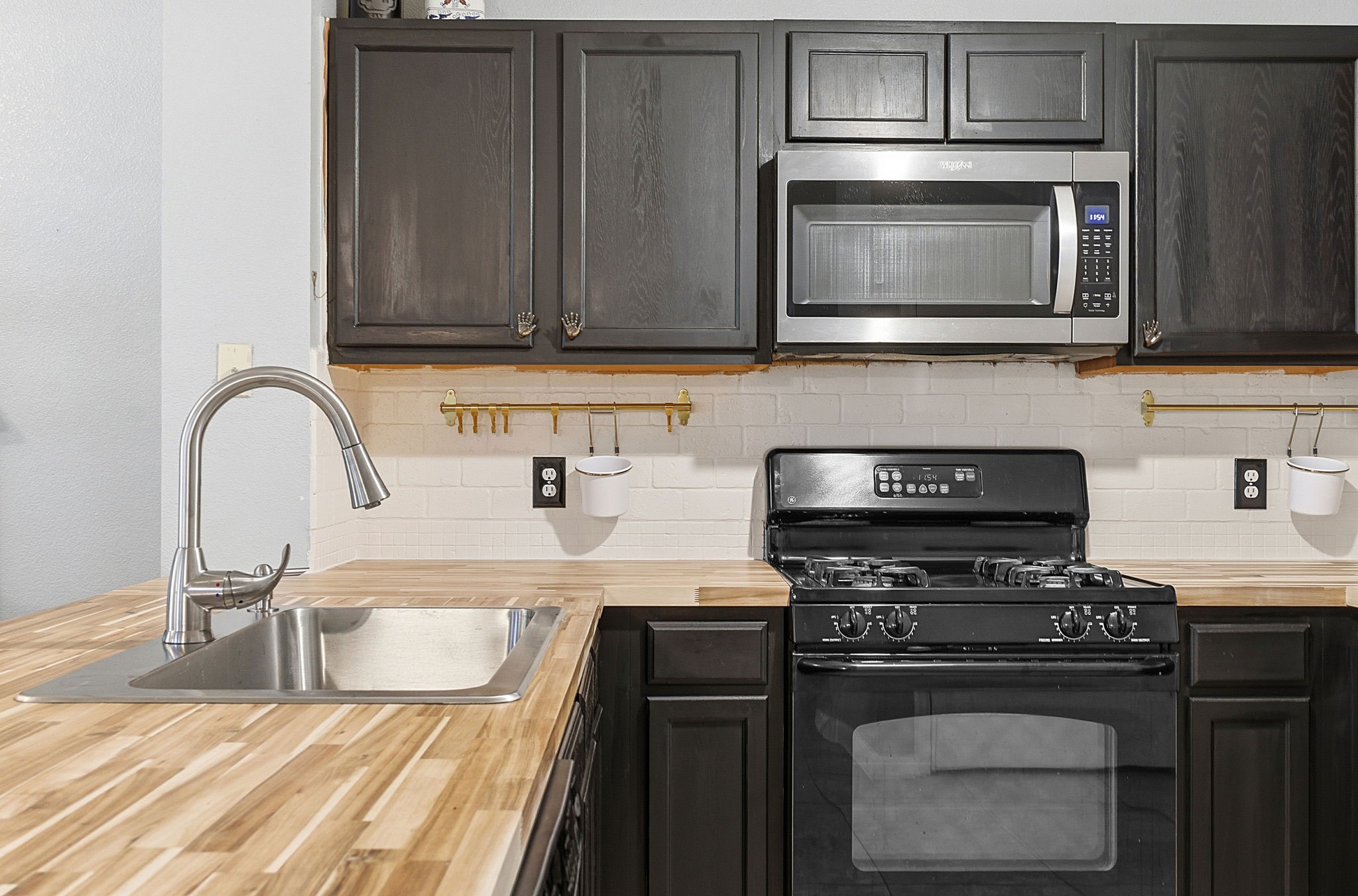 229 Black Forest Property Photo 14