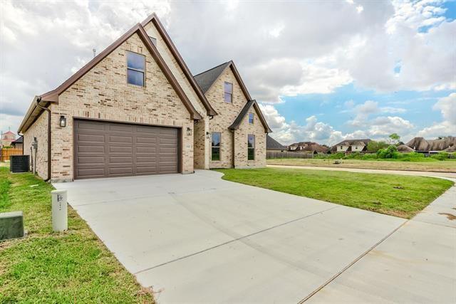 3910 Uzma Wood Street, Beaumont Tx 77706 Property Photo 4