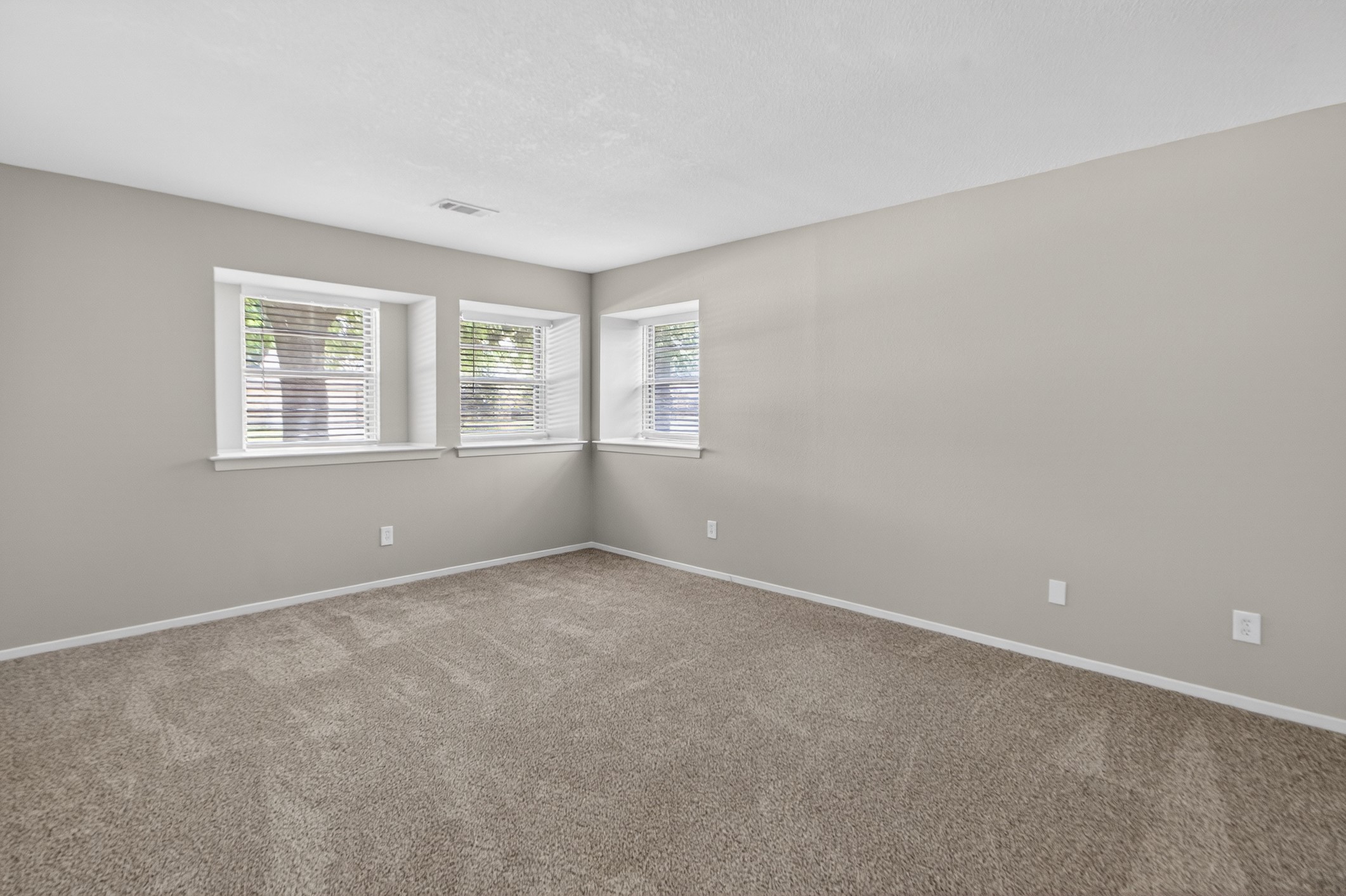 2027 Ottawa Lane Property Photo 13