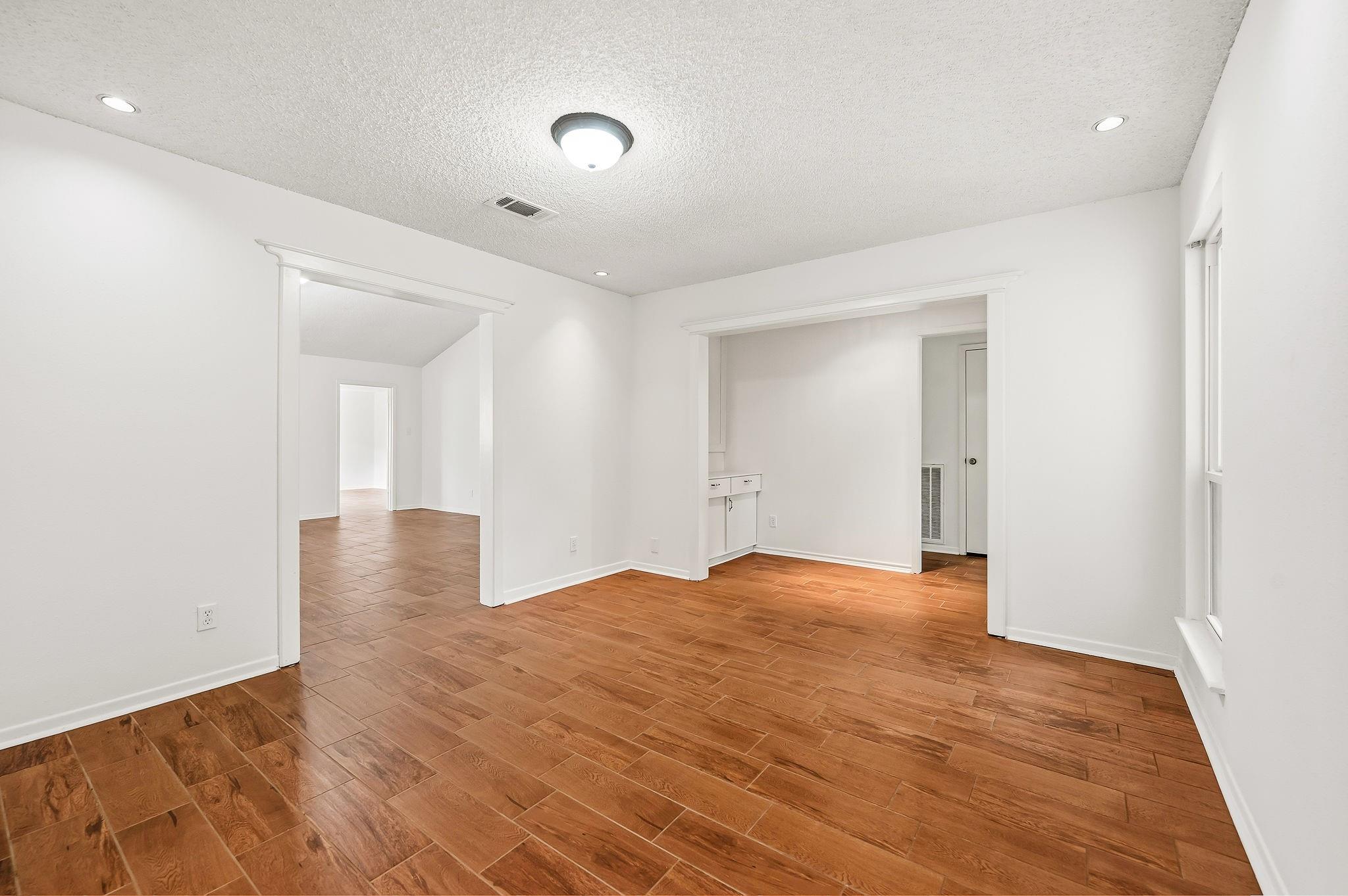 6122 Havendale Drive Property Photo 6