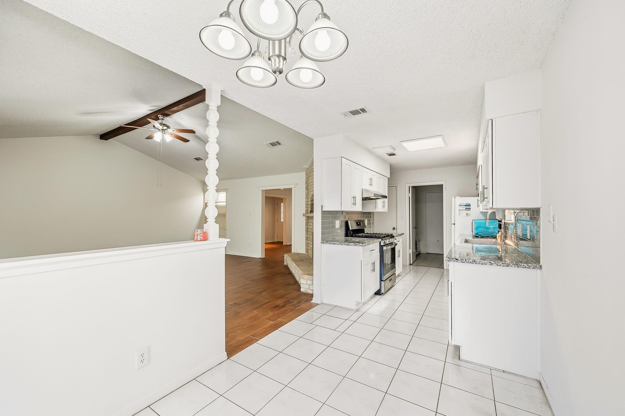 6122 Havendale Drive Property Photo 13