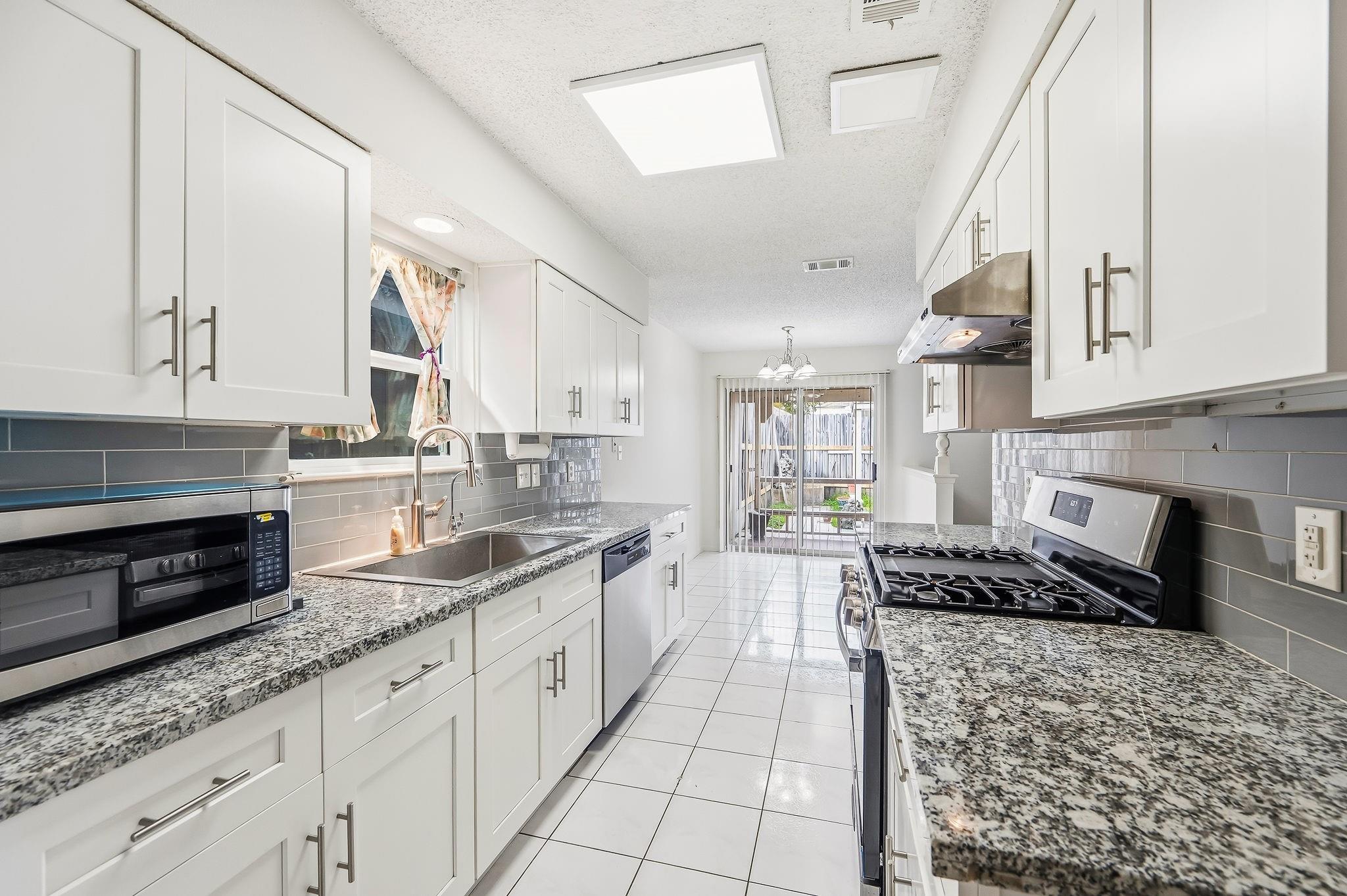 6122 Havendale Drive Property Photo 15
