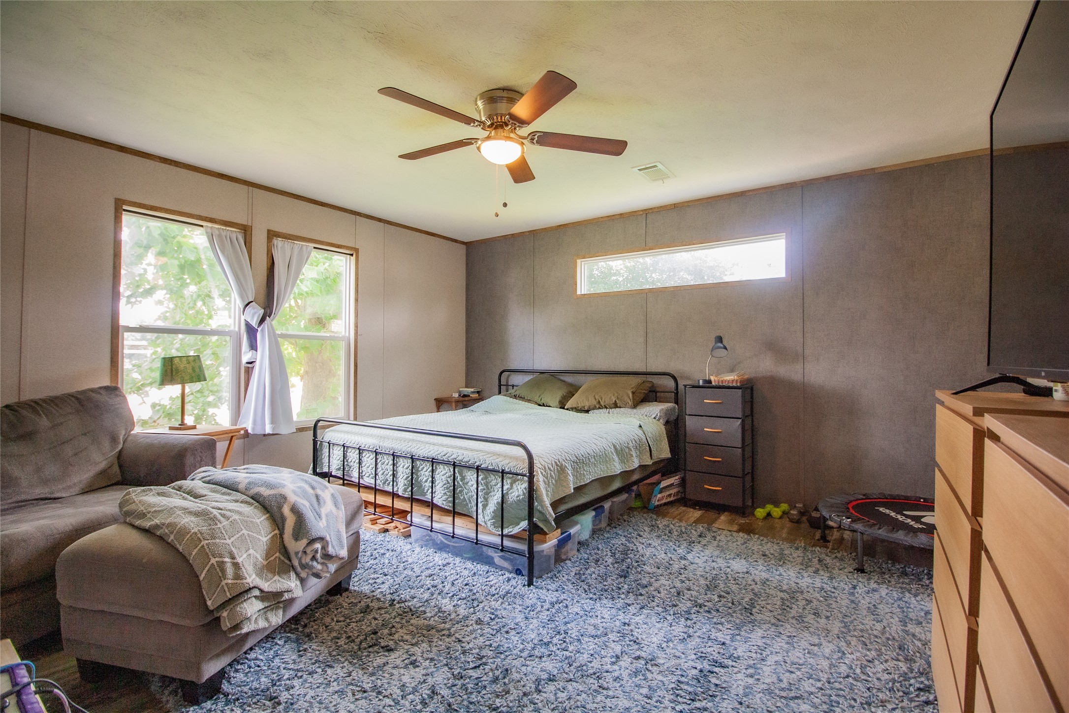 1721 Main Street Property Photo 7