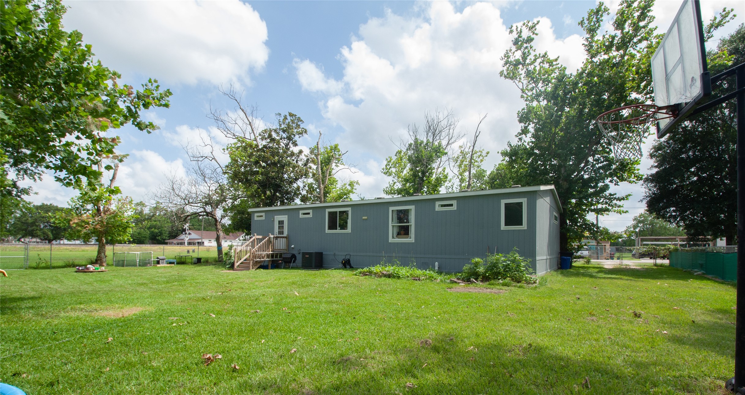 1721 Main Street Property Photo 19