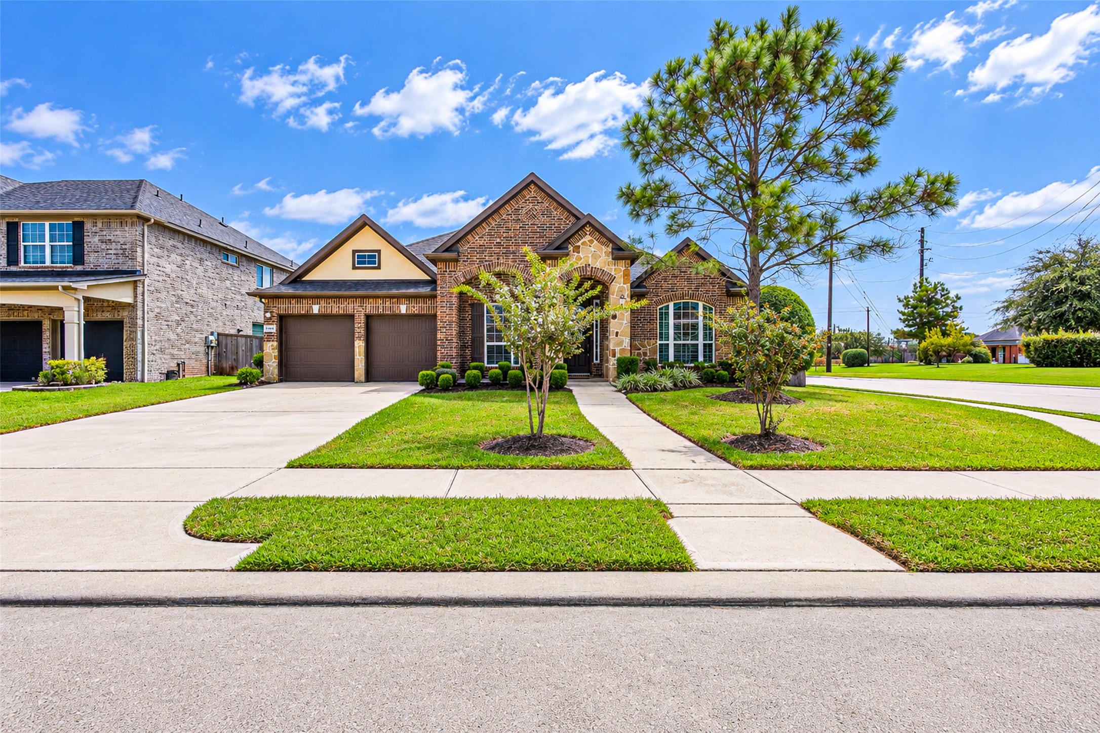 2309 Rosehill Garden Trail Property Photo 3
