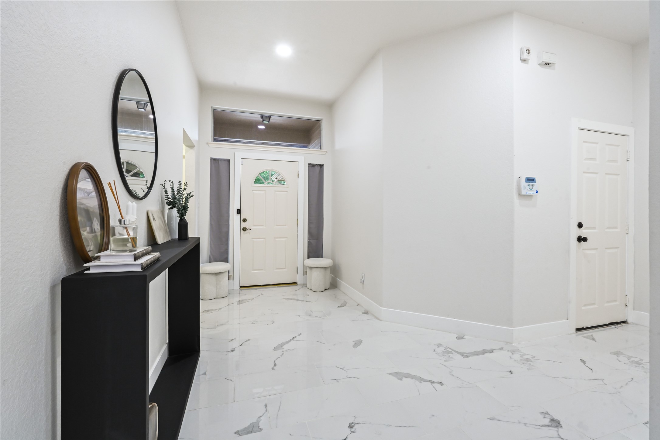 24027 Lestergate Drive Property Photo 4