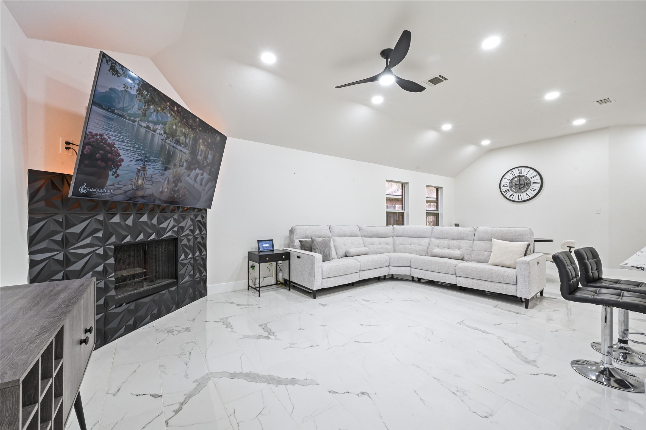 24027 Lestergate Drive Property Photo 8