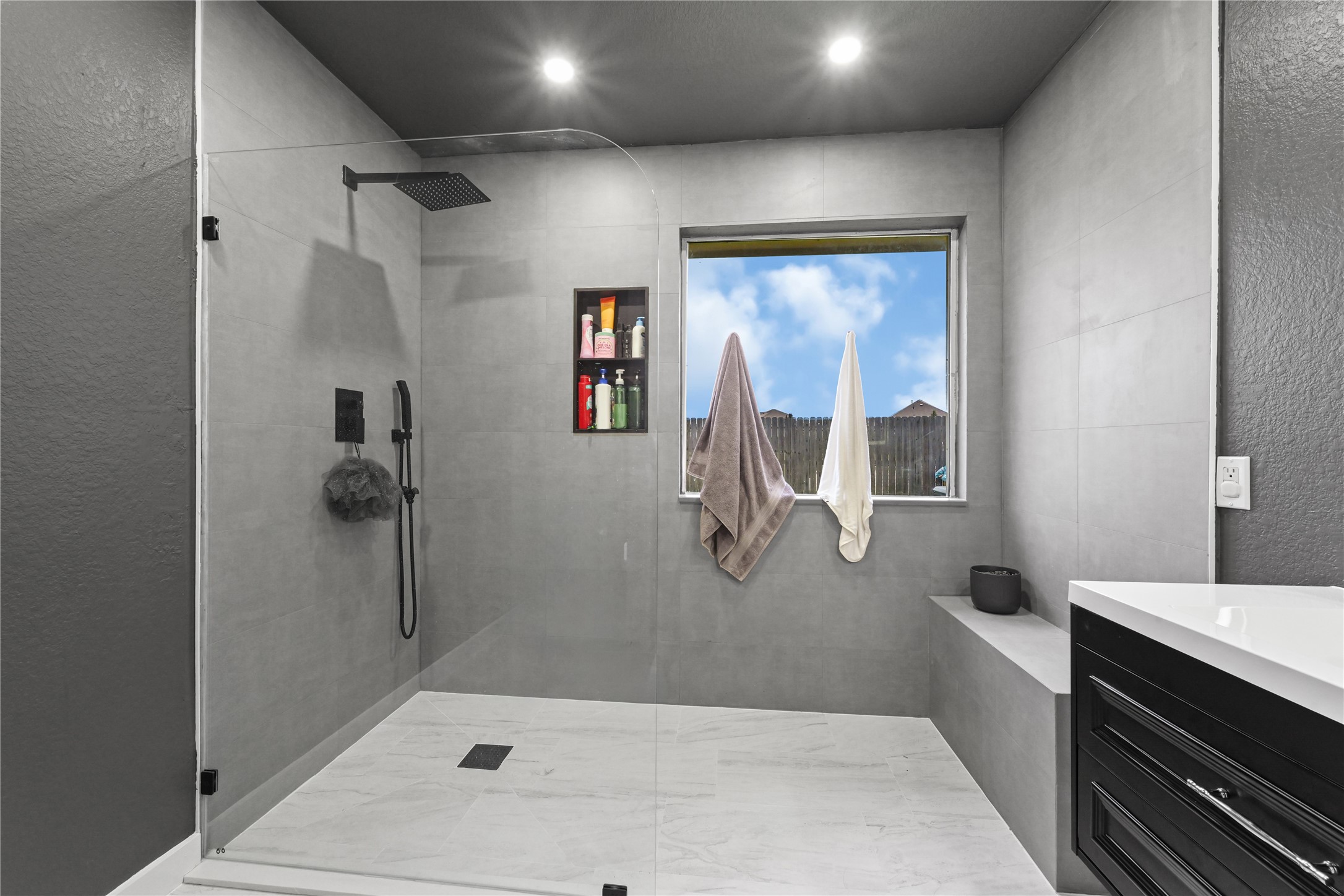 24027 Lestergate Drive Property Photo 16