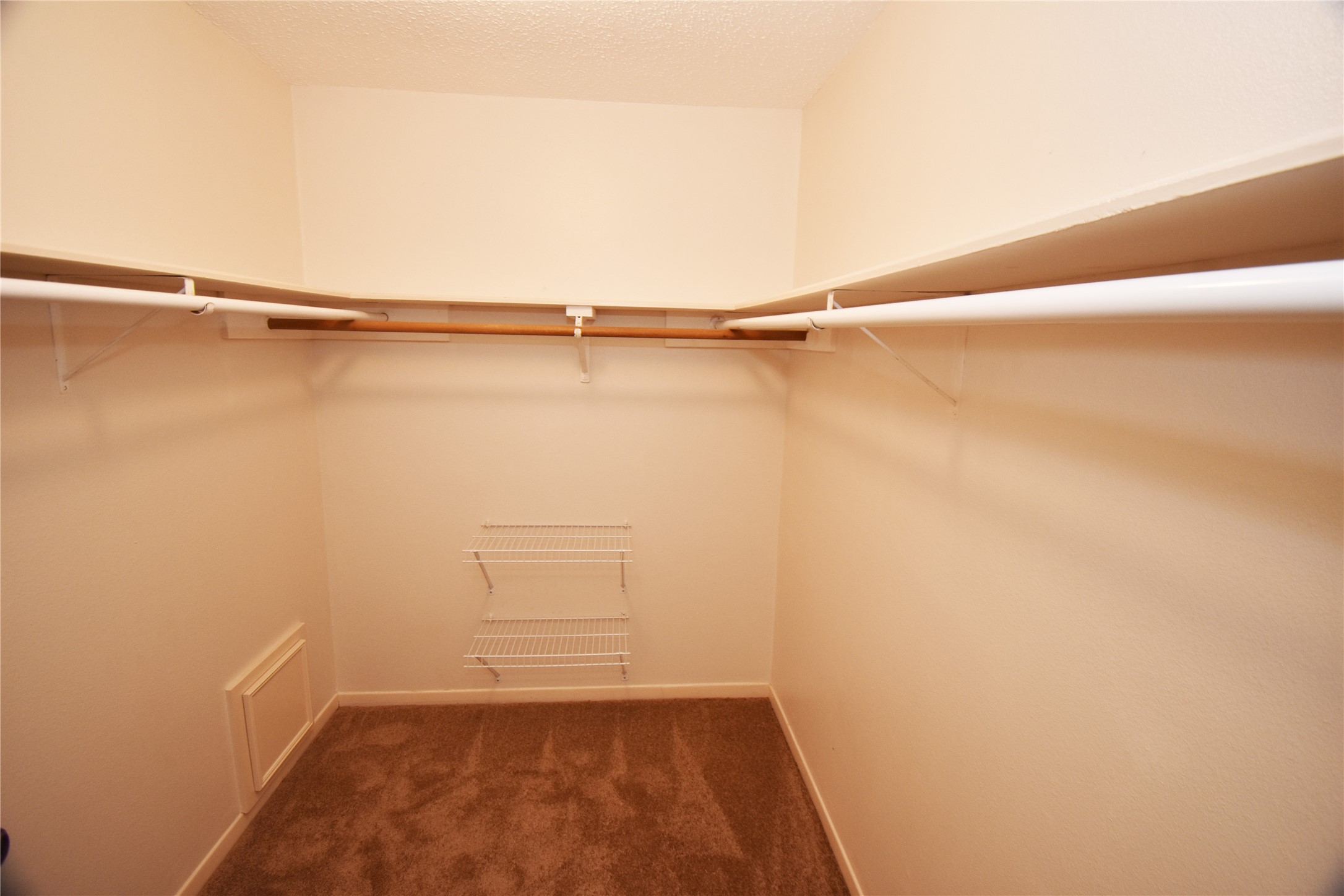 3034 The Highlands Drive Property Photo 11