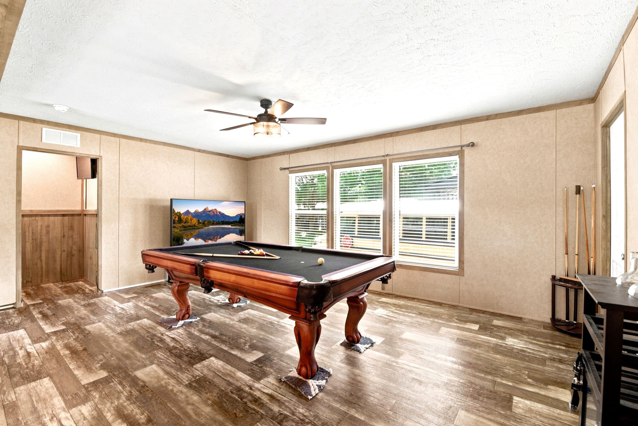 406 Baker Circle Property Photo 18