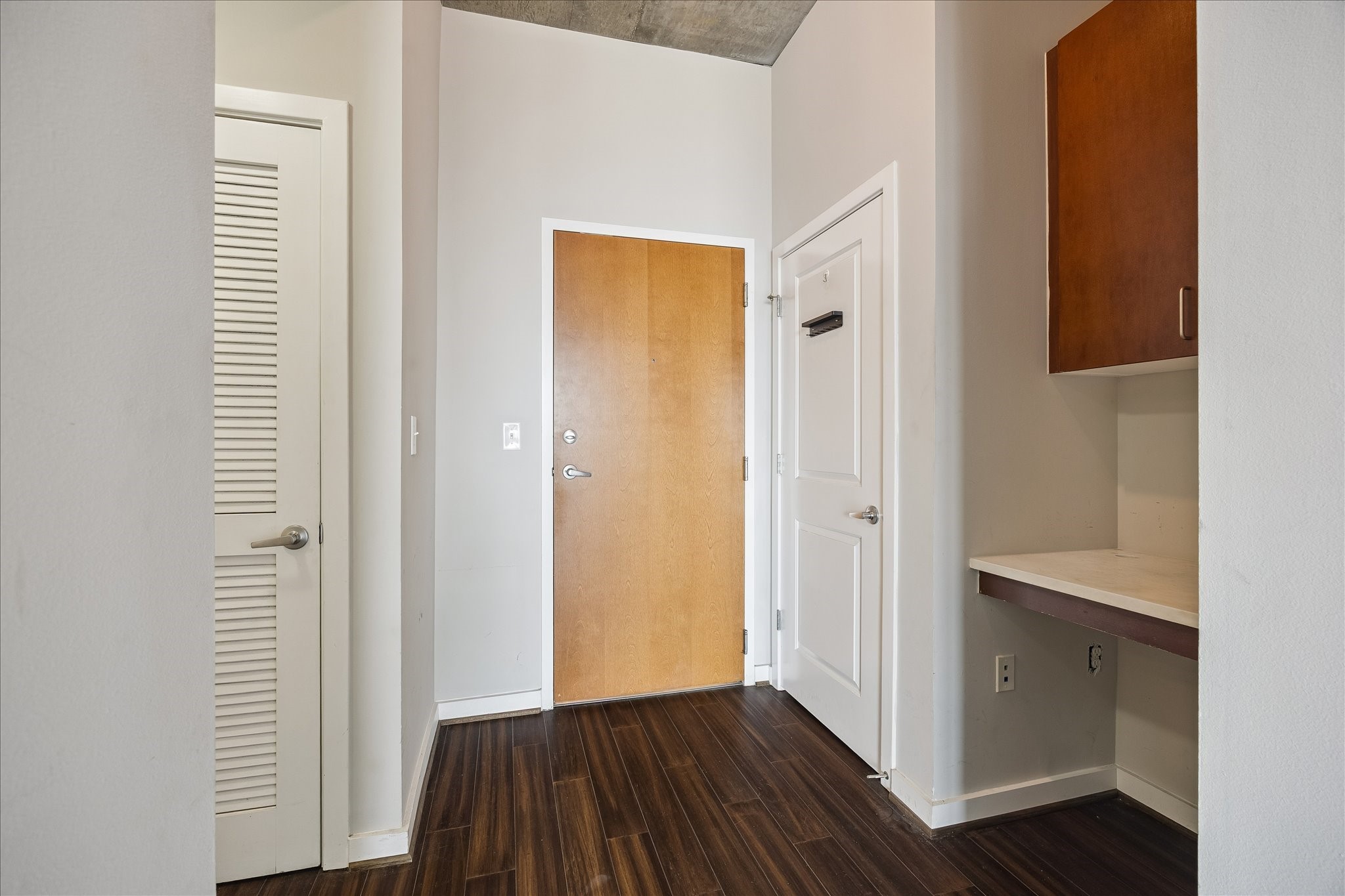 5925 Almeda Road 10913 Property Photo 16