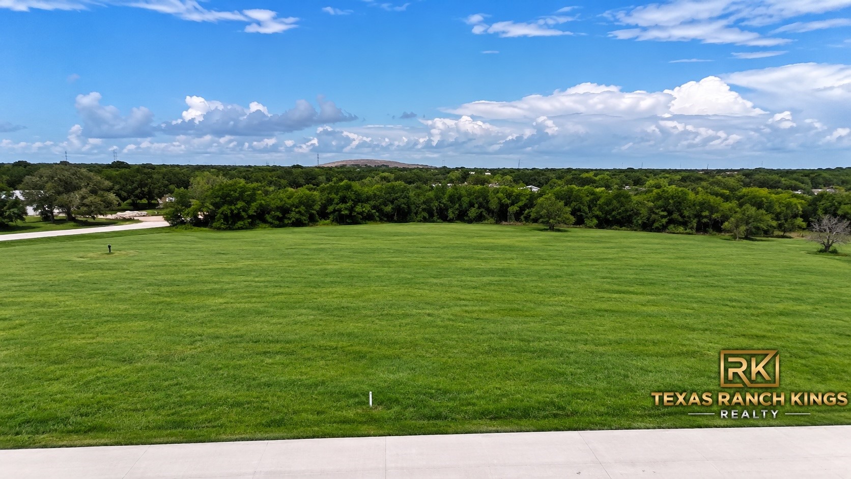 1907 Rymal Ranch Road Property Photo 2