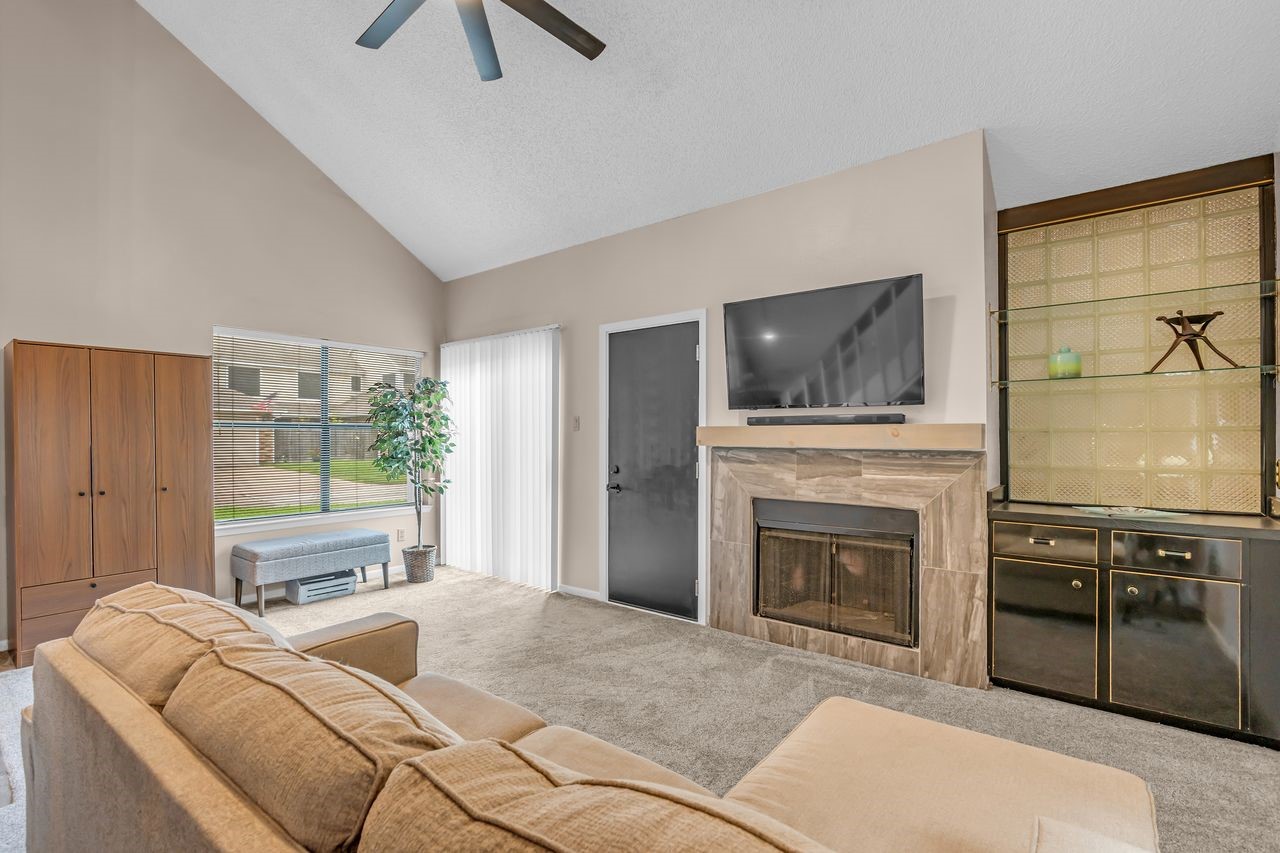 1464 Gemini Street Property Photo 15