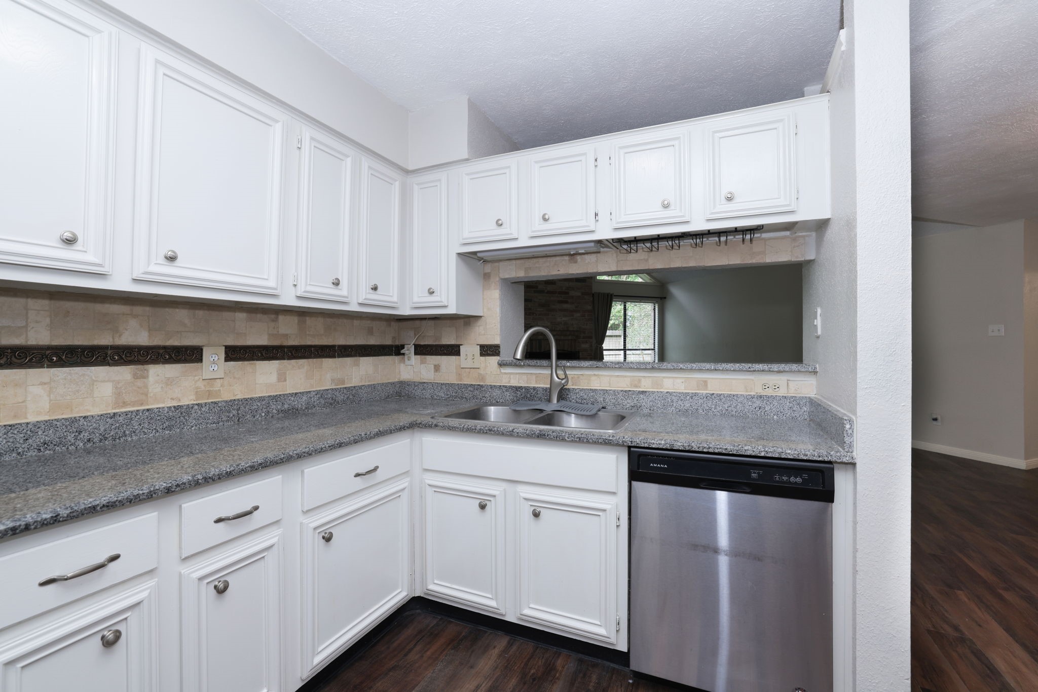 16035 Hollow Rock Drive Property Photo 13