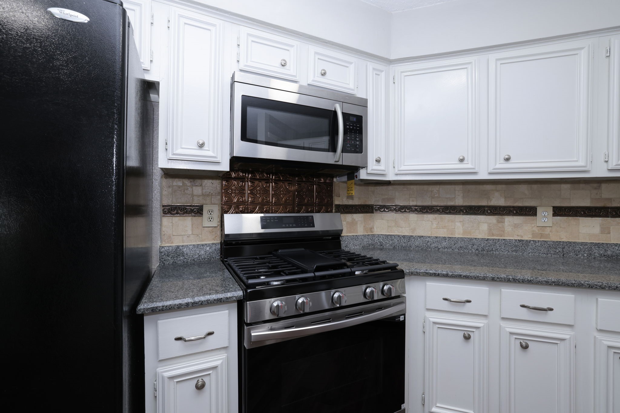 16035 Hollow Rock Drive Property Photo 14