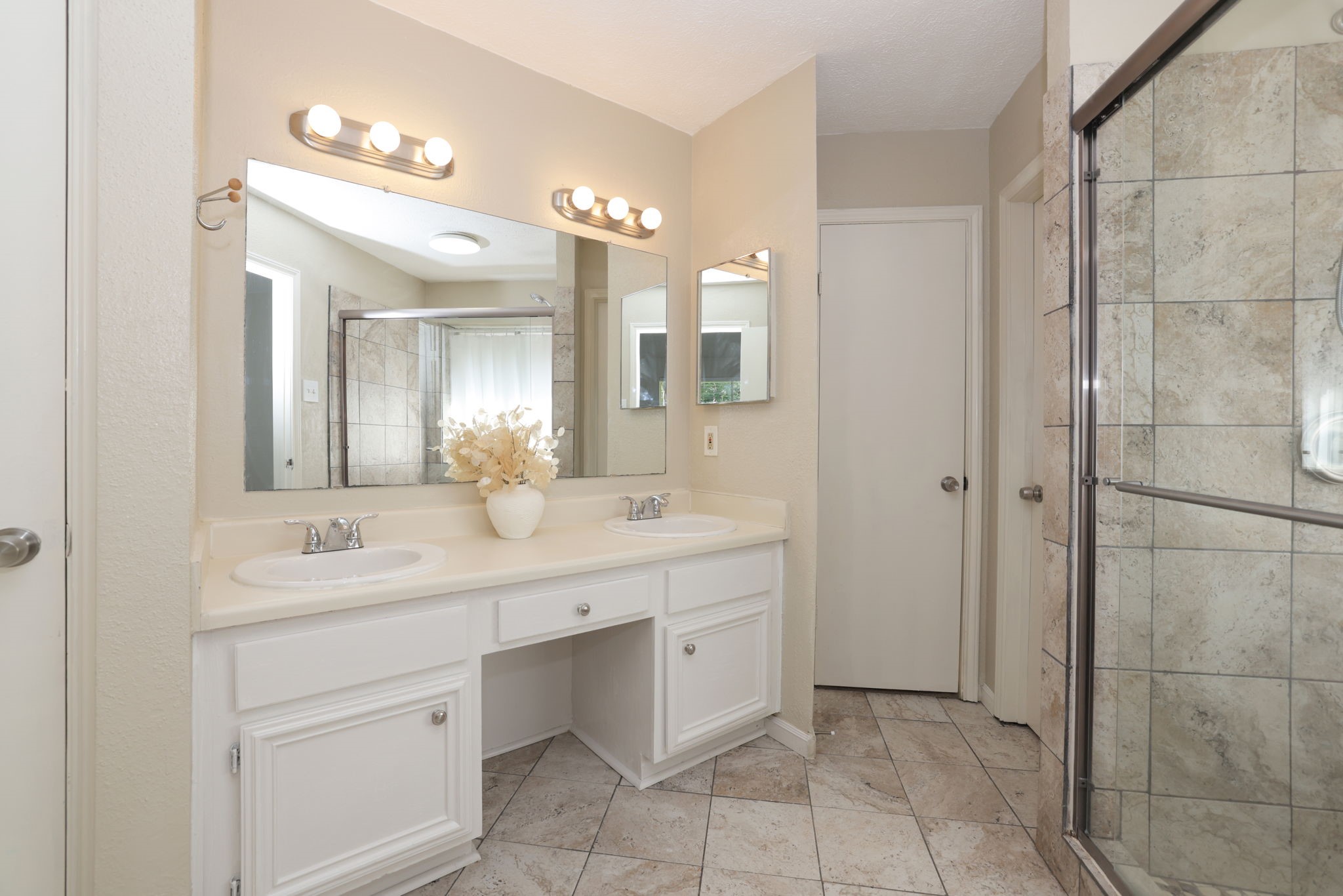 16035 Hollow Rock Drive Property Photo 21