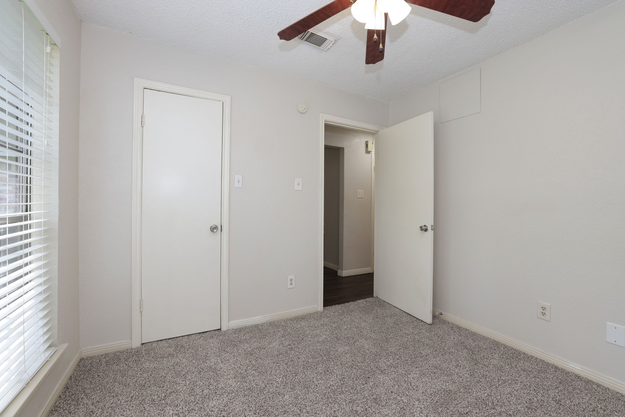 16035 Hollow Rock Drive Property Photo 25