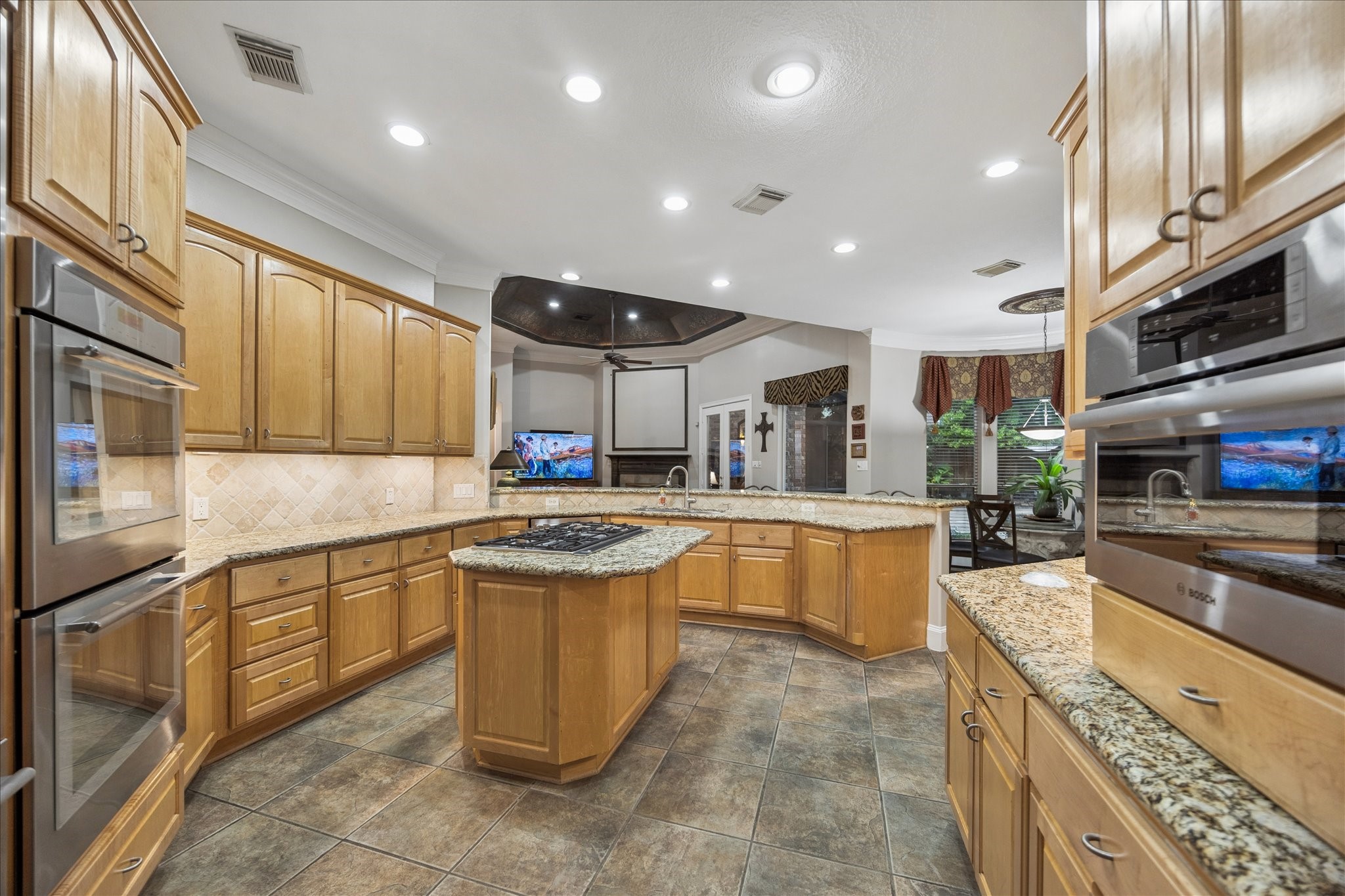 624 Lakeshore Drive Property Photo 16