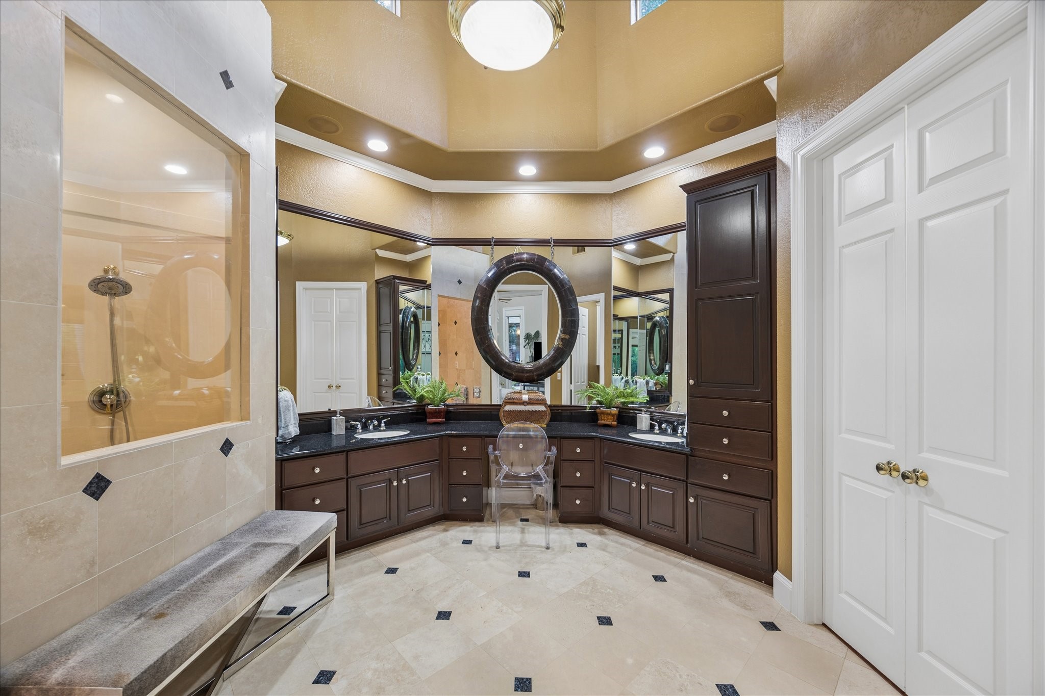 624 Lakeshore Drive Property Photo 23
