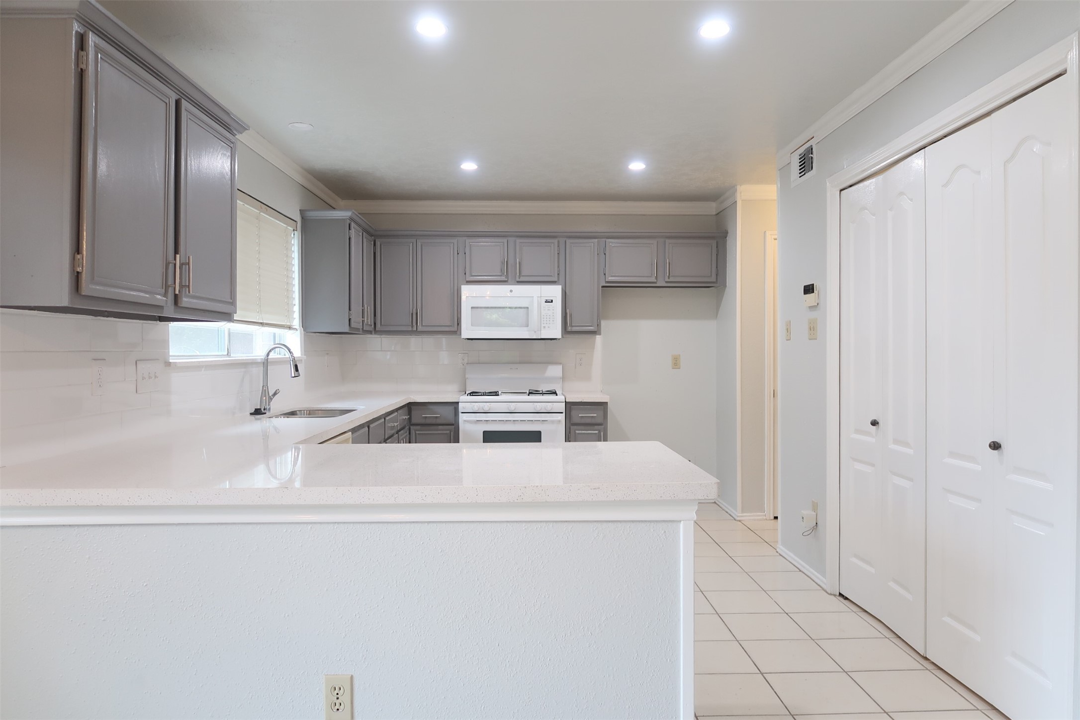 16507 Wellers Way Property Photo 5