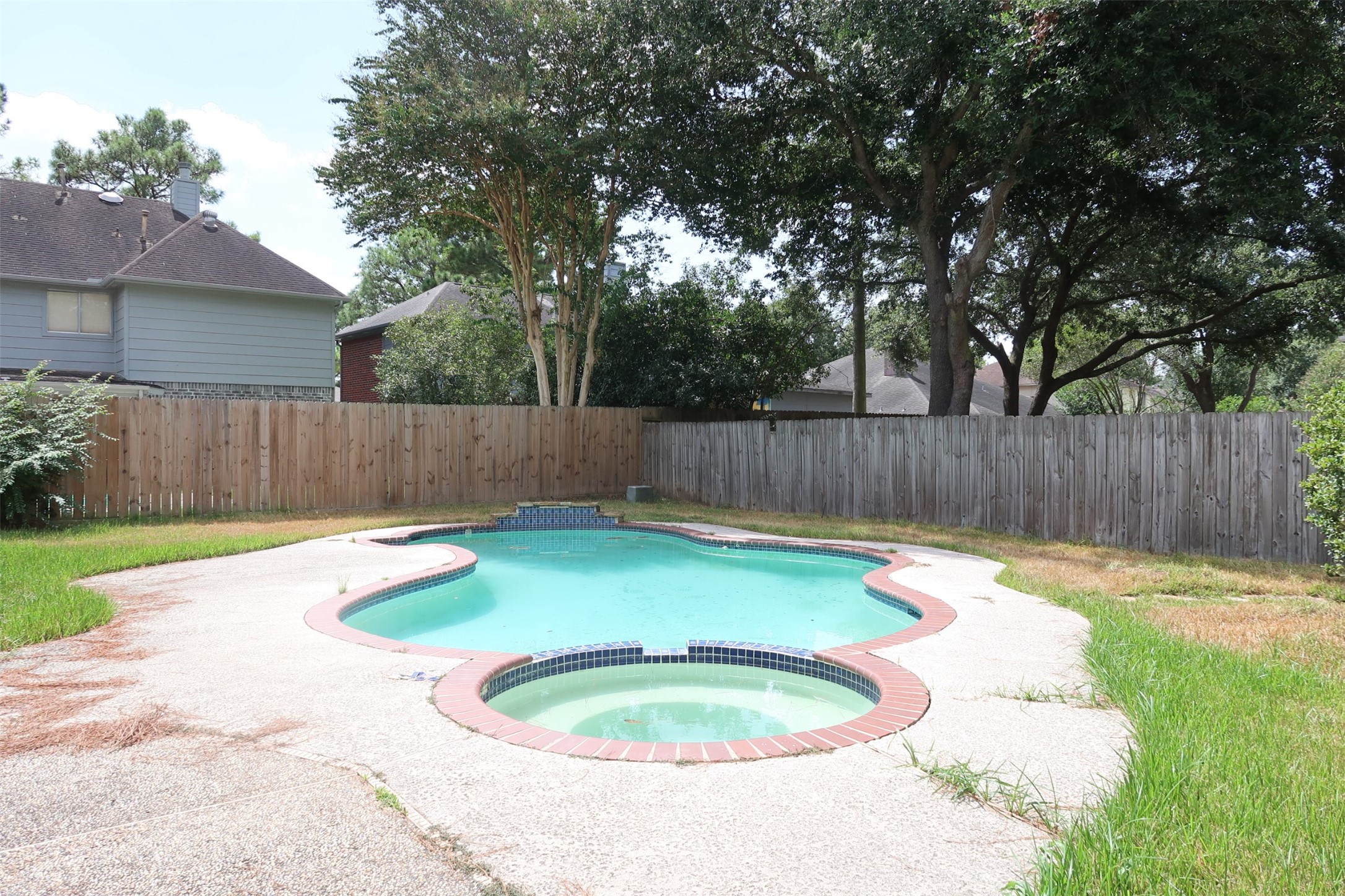 16507 Wellers Way Property Photo 13