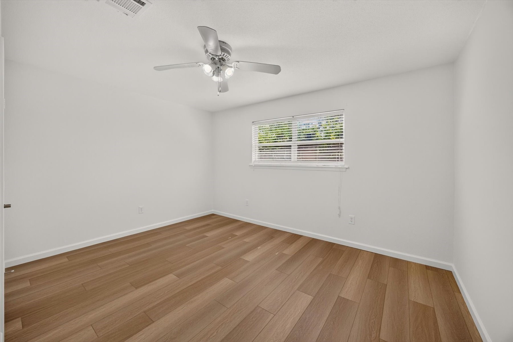 6124 Jim Street Property Photo 19