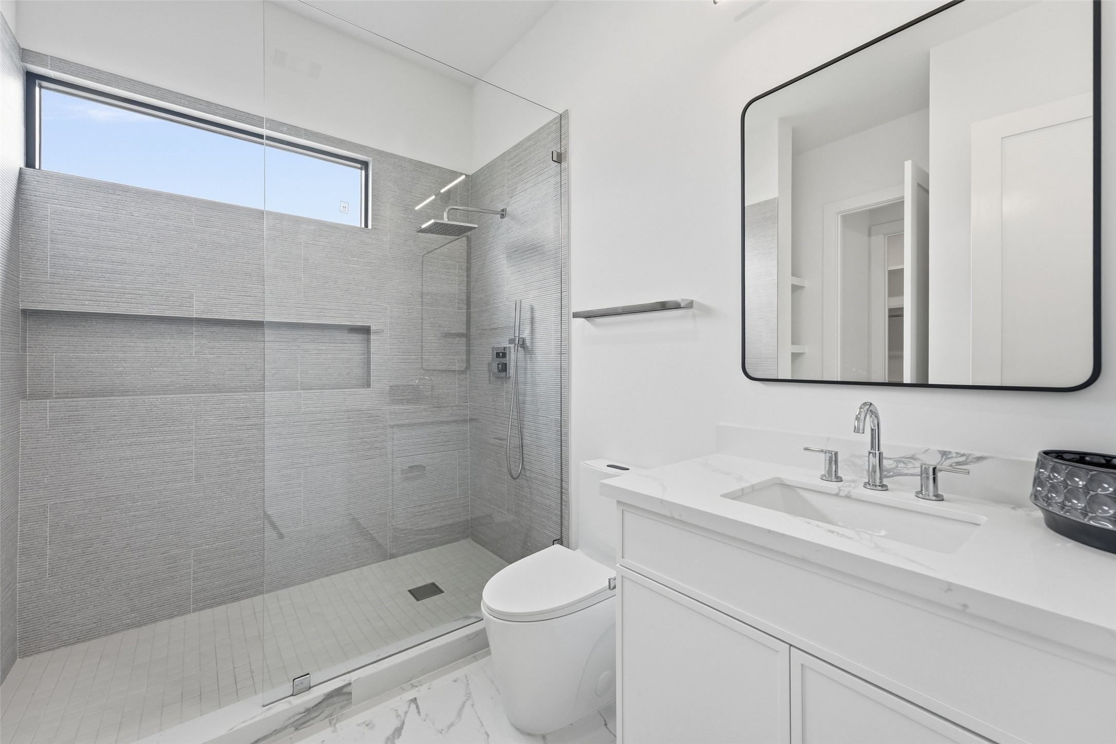 519 W 30th Street Property Photo 44