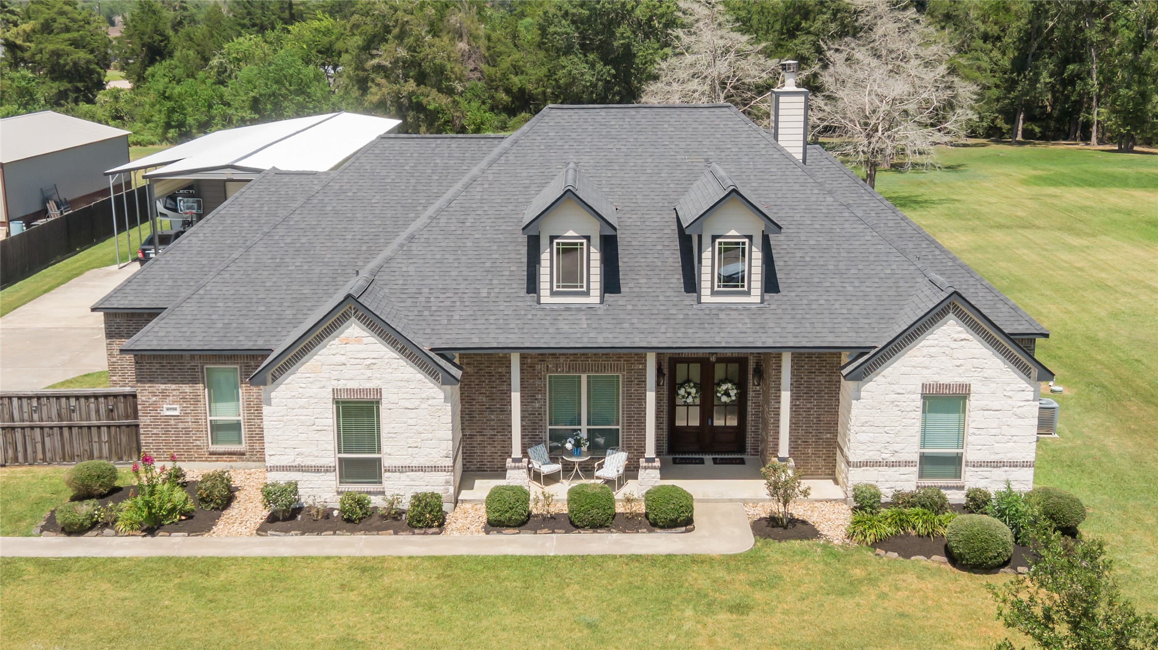 6726 Mulberry Bayou Drive Property Photo 1