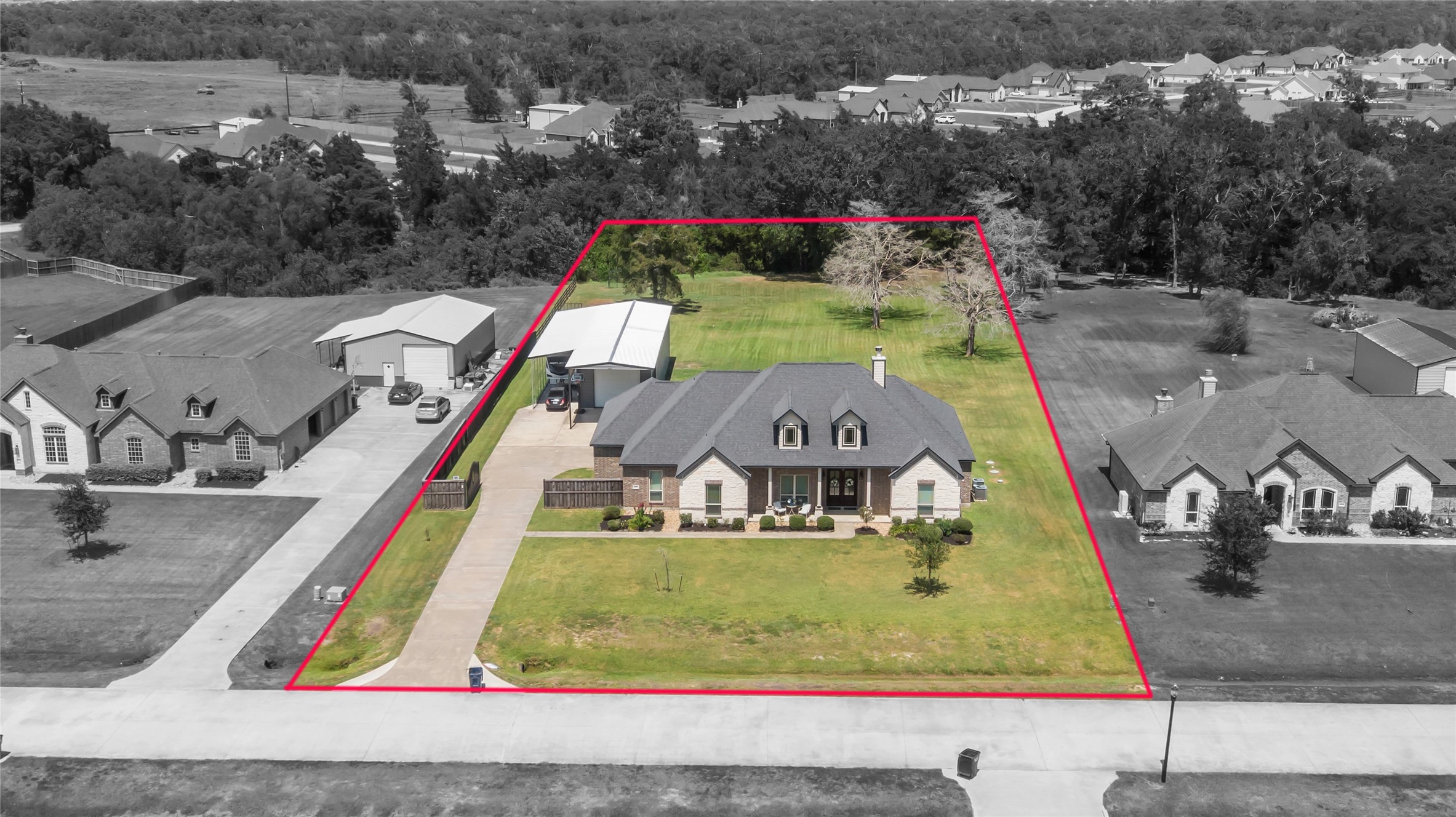 6726 Mulberry Bayou Drive Property Photo 2