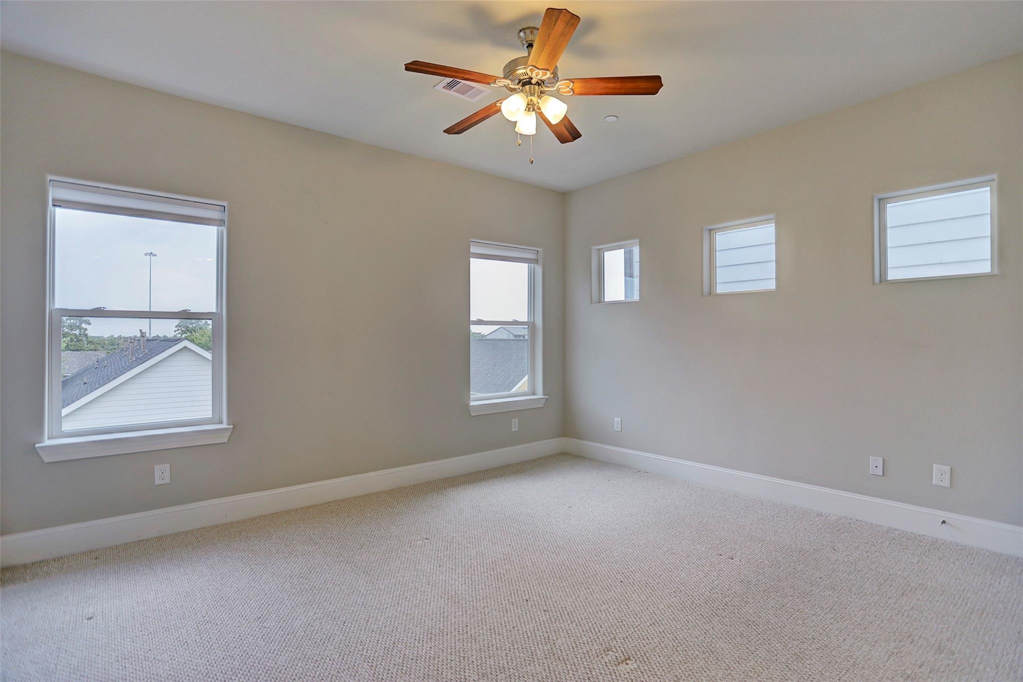 4206 Eigel Street Property Photo 16