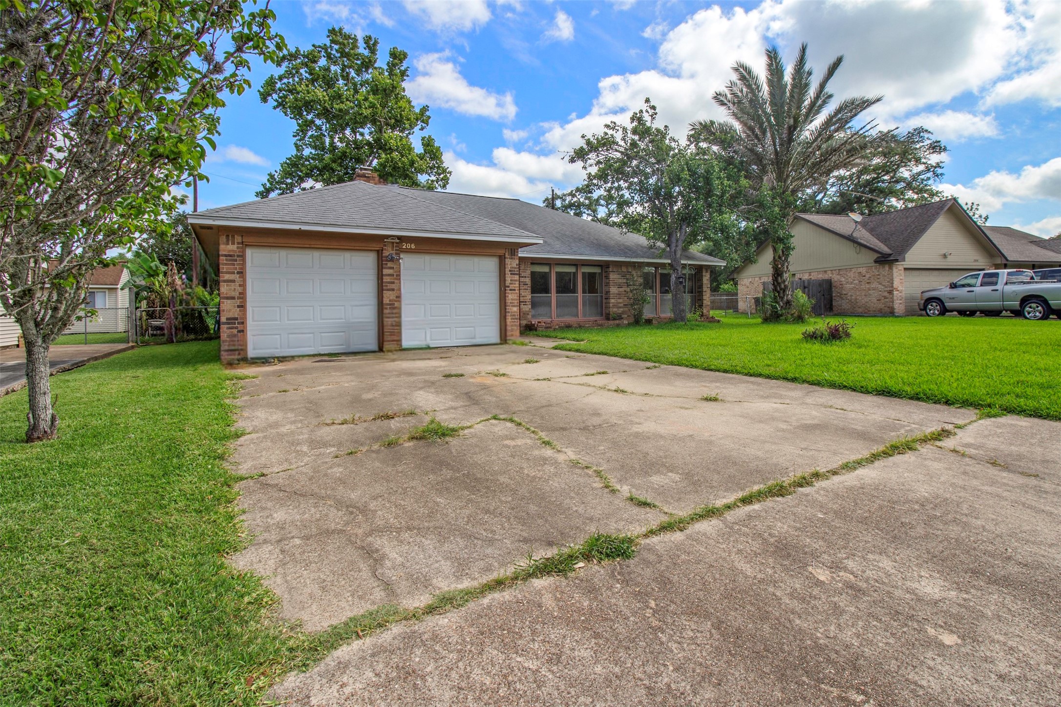 206 Stanford Street Property Photo 2