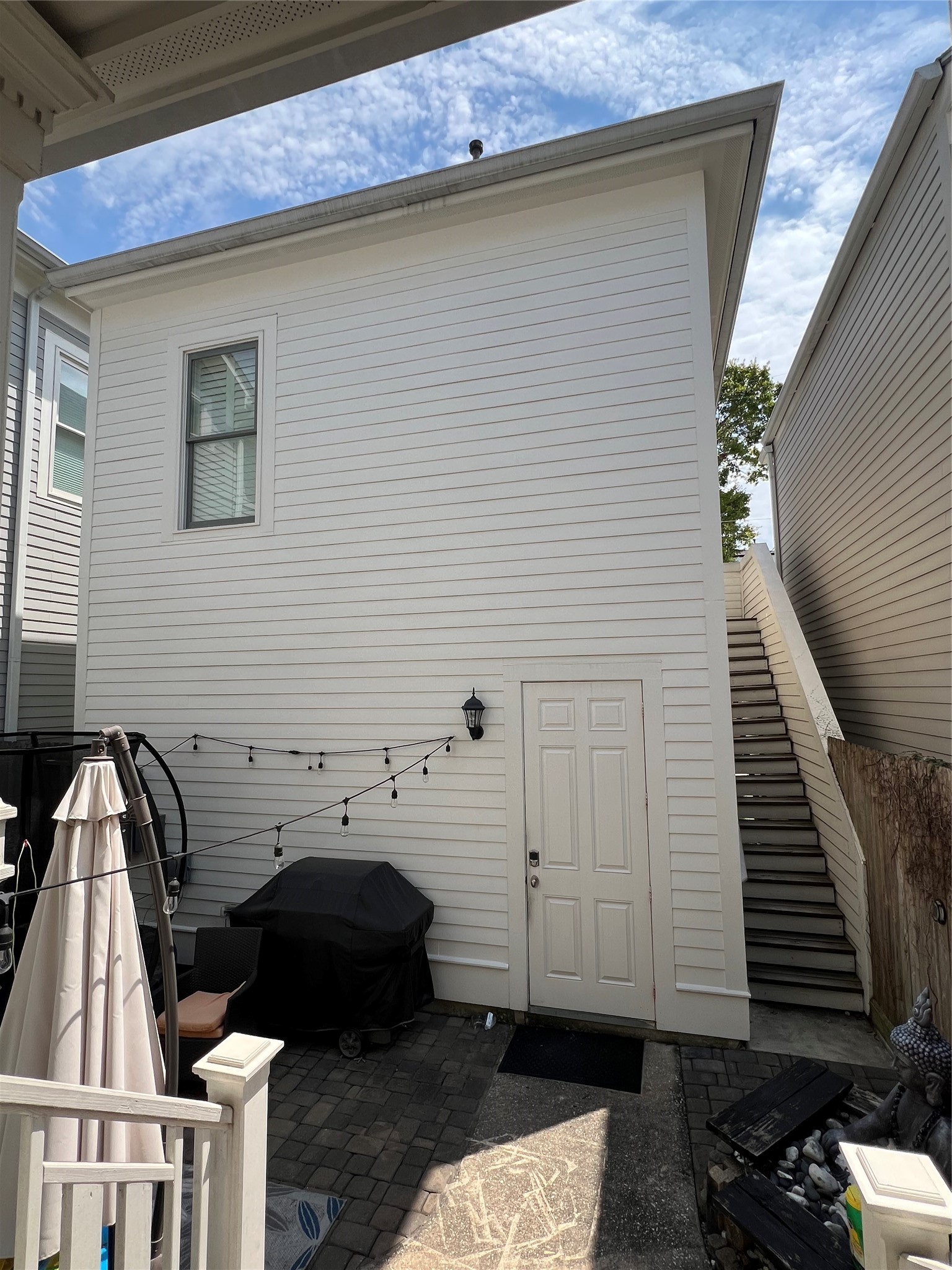 216 W 24th St B Property Photo 1