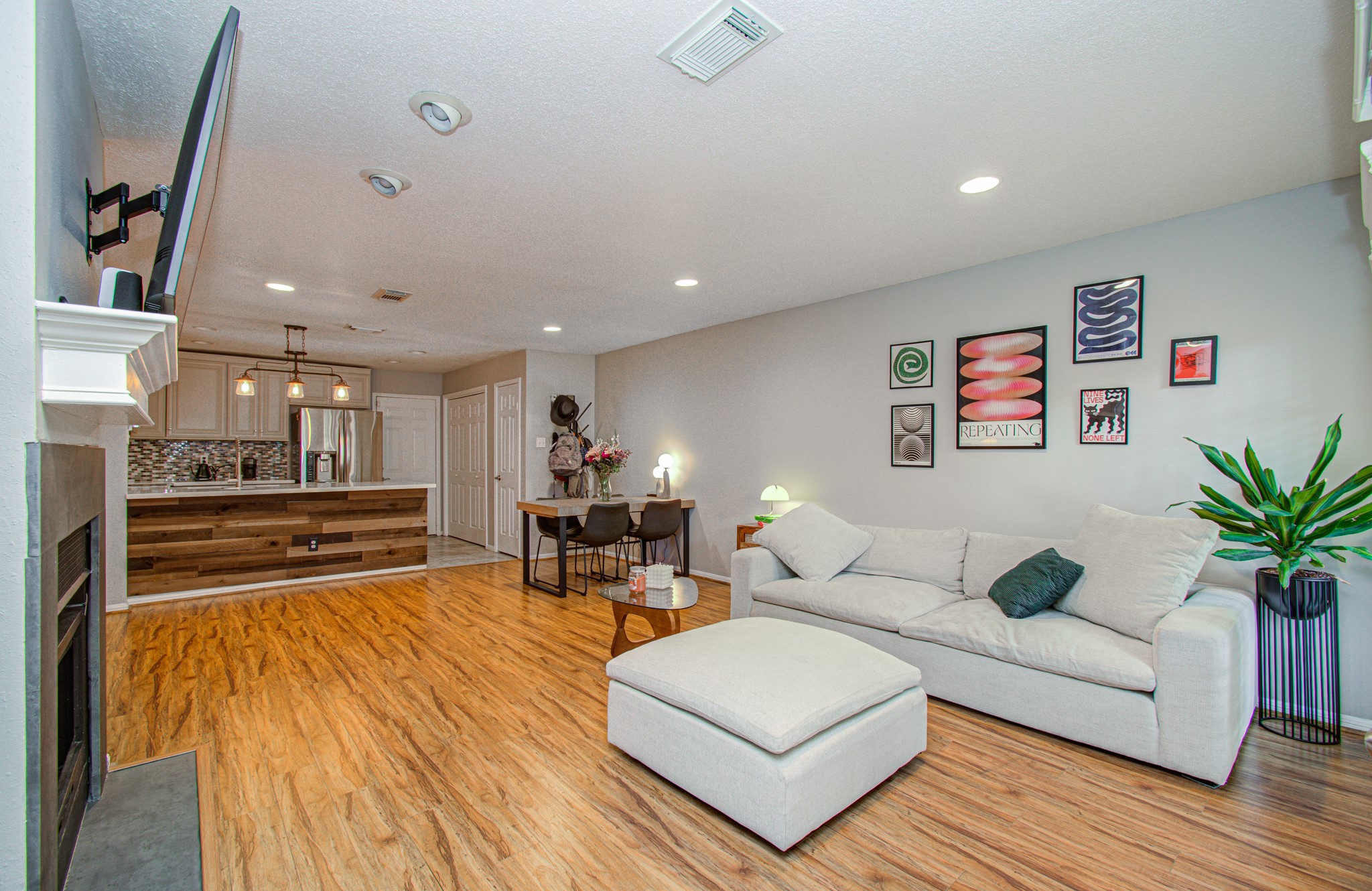 2425 Holly Hall Street D56 Property Photo 8