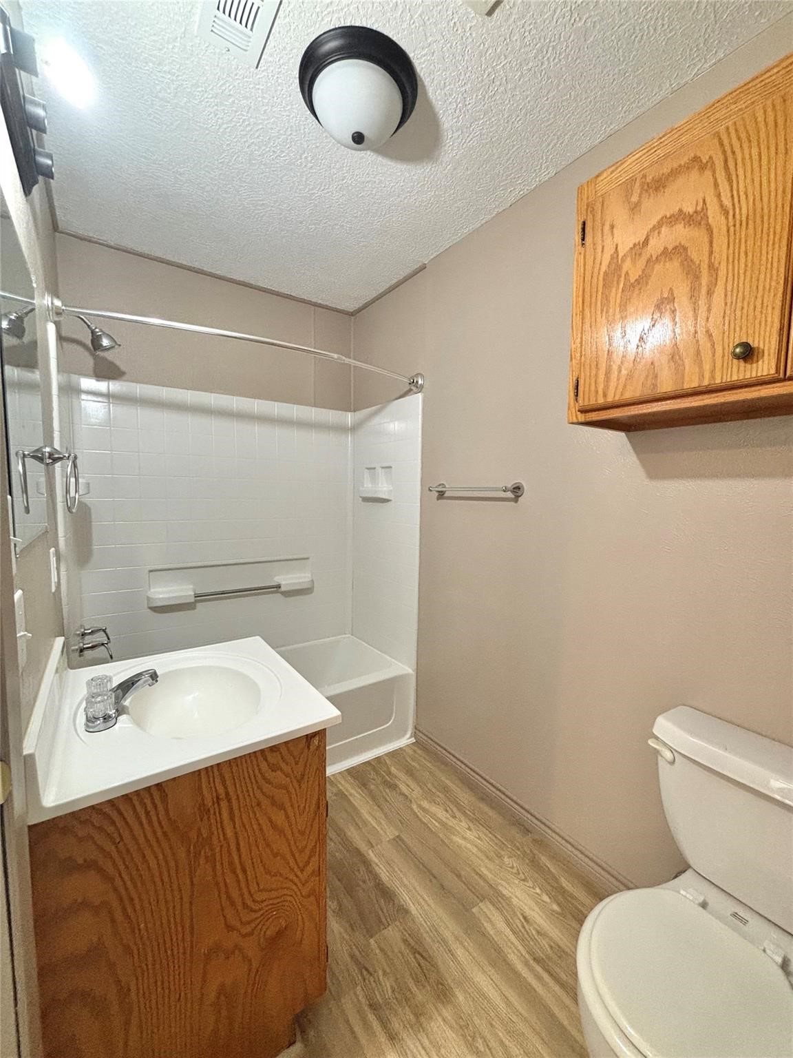 909 W Elder Property Photo 11
