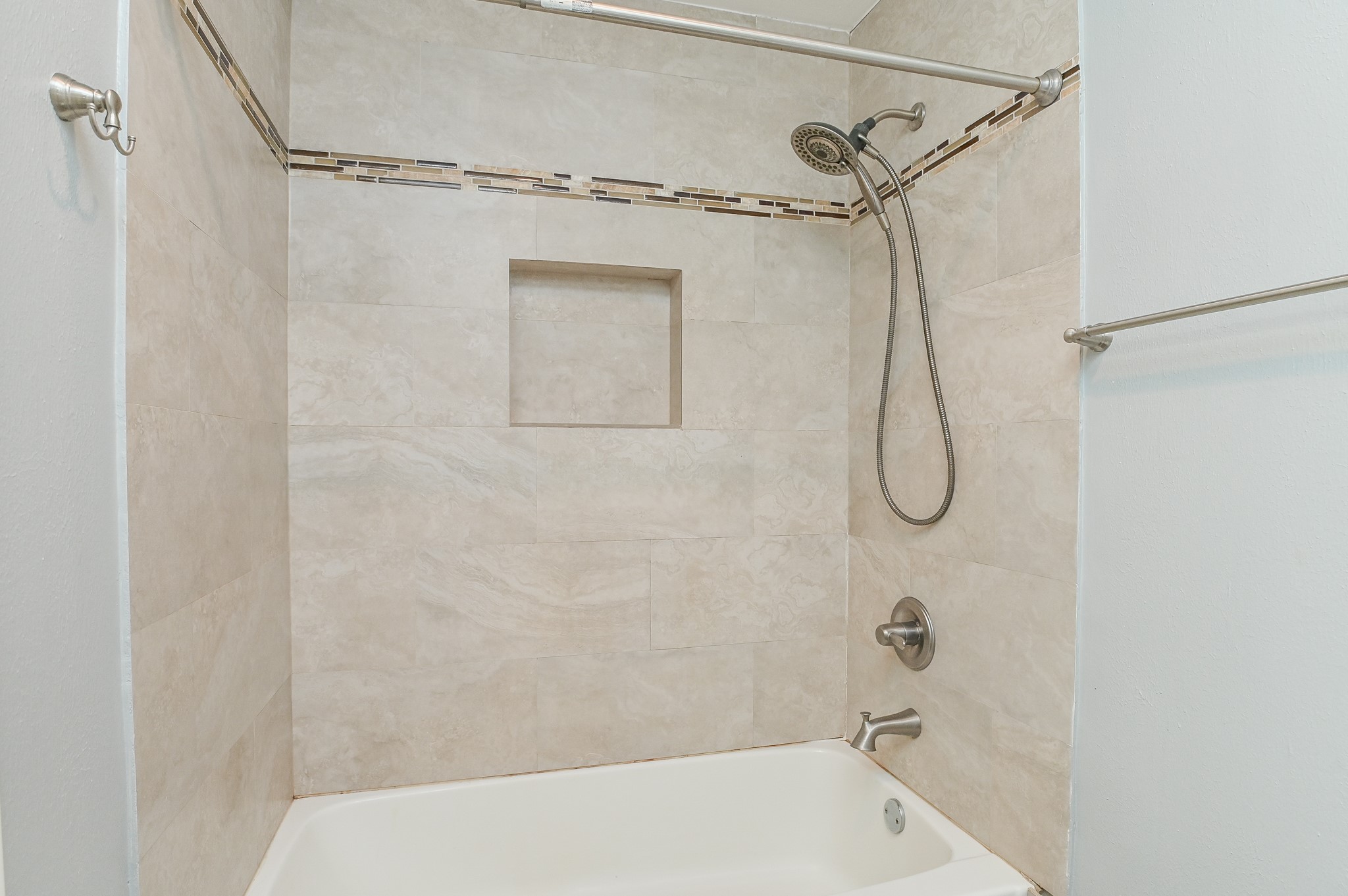 7447 Cambridge Street 77 Property Photo 23