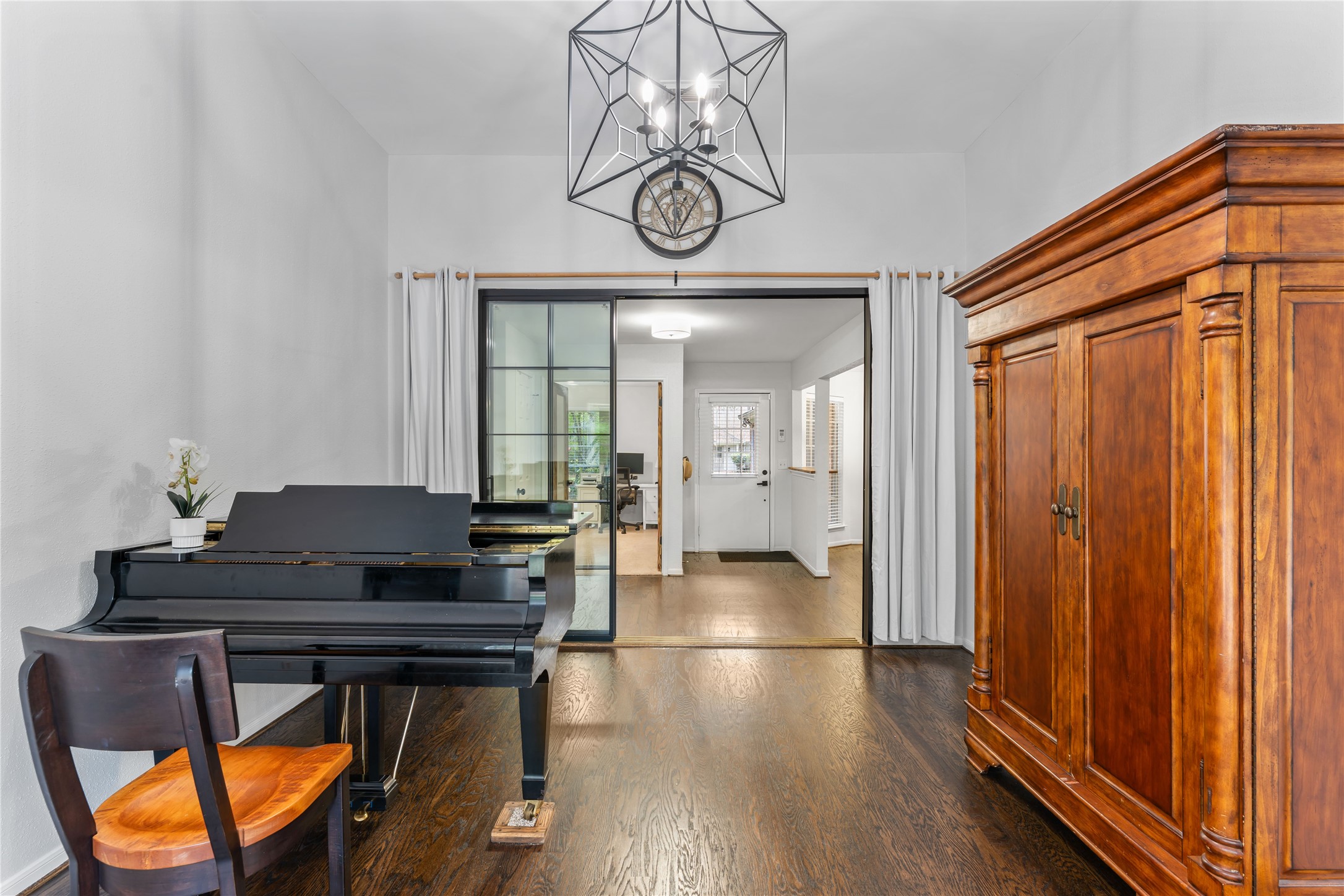 99 S Village Knoll Circle Property Photo 10