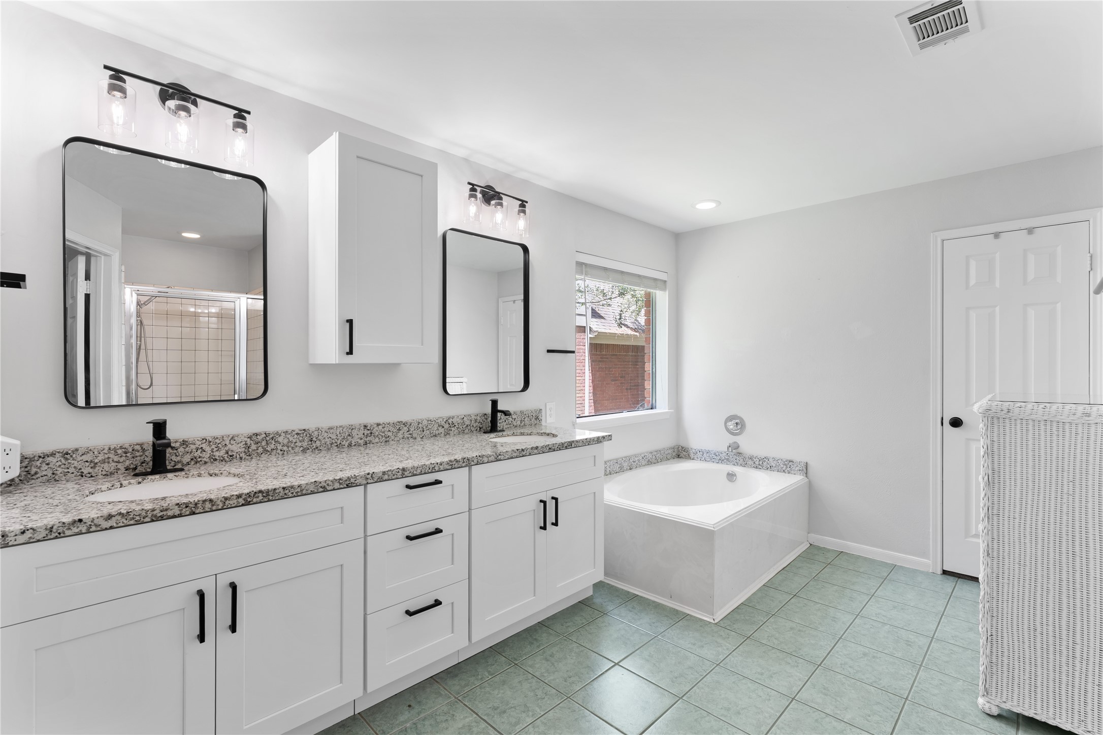 99 S Village Knoll Circle Property Photo 29