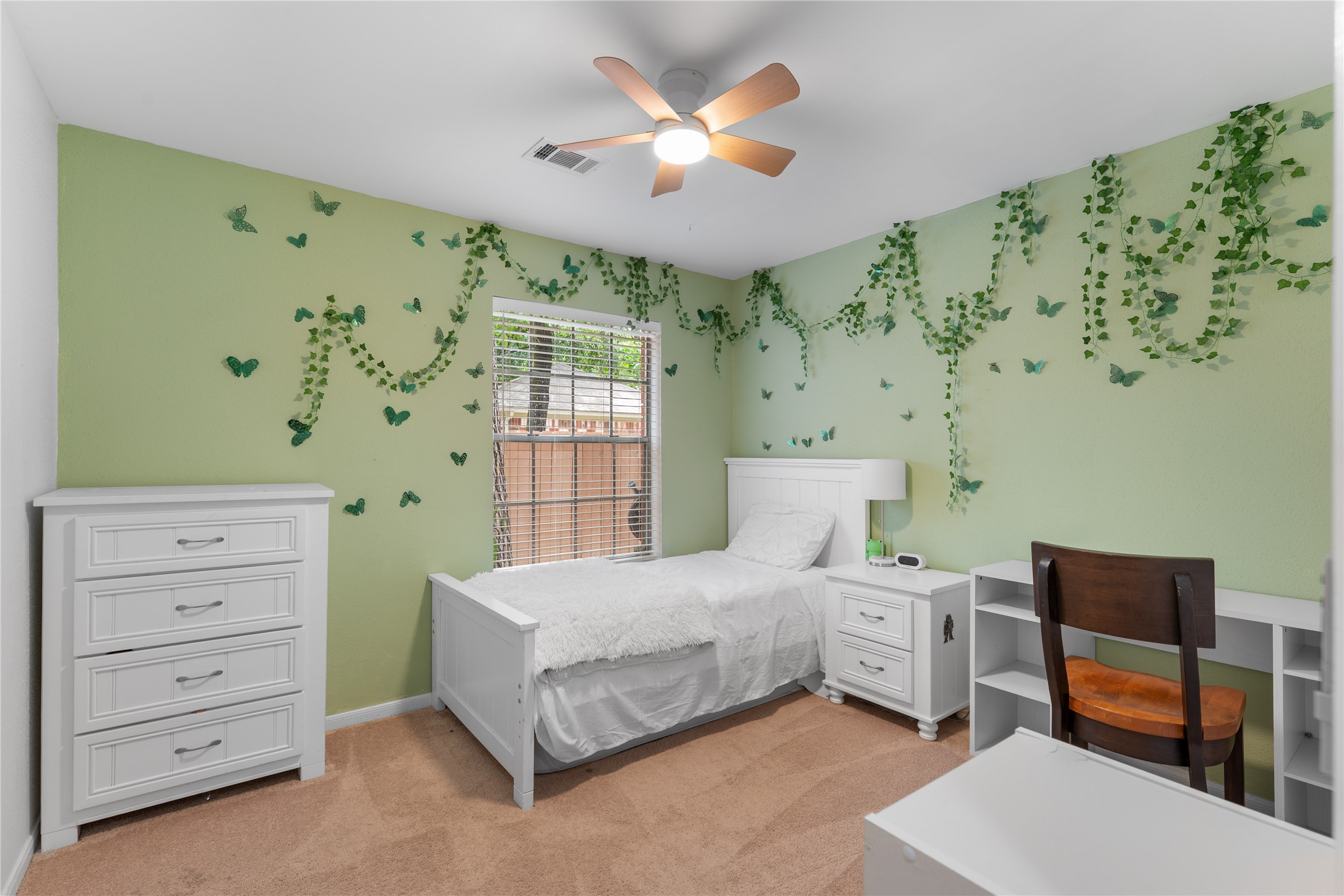 99 S Village Knoll Circle Property Photo 31