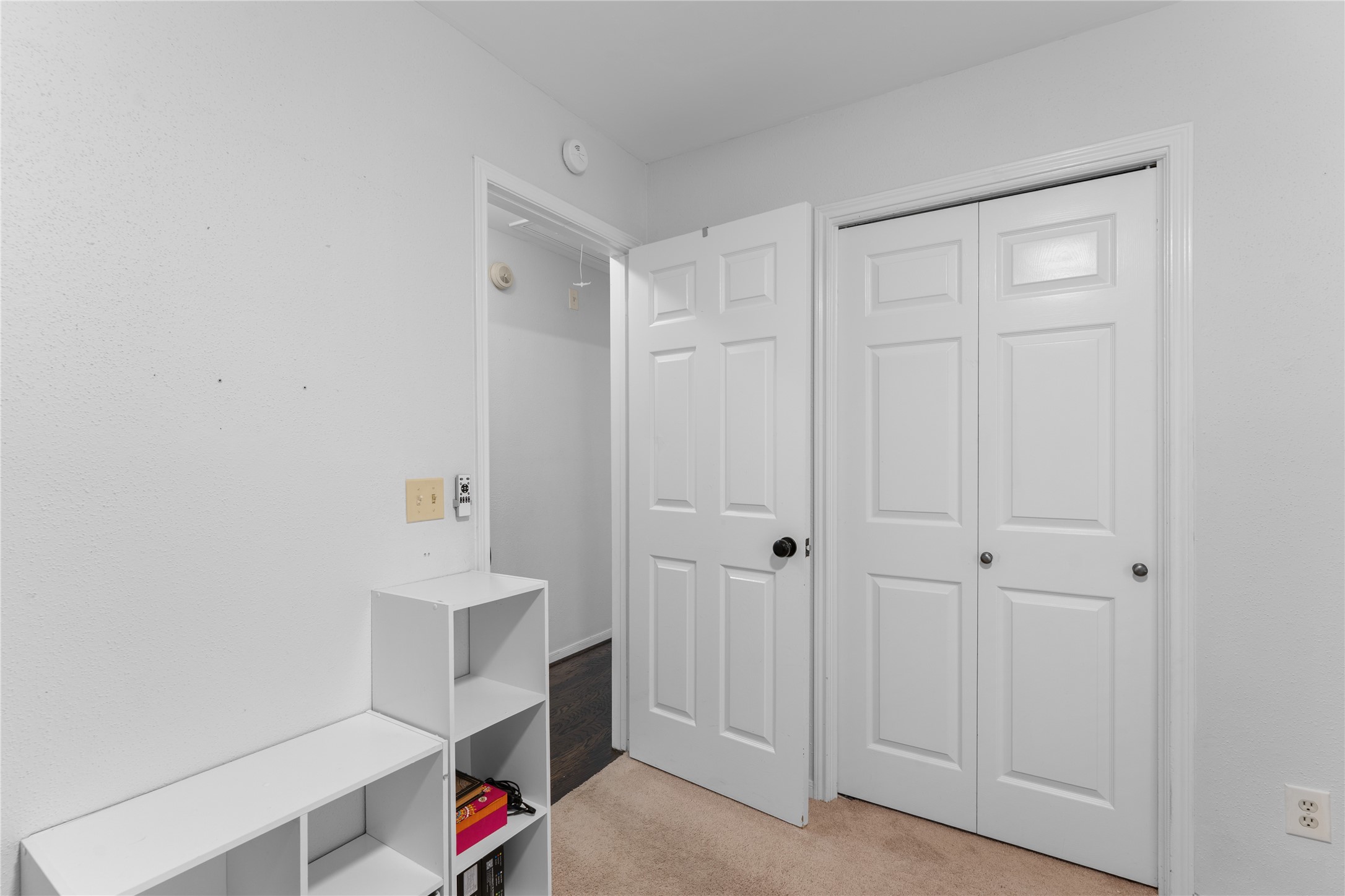 99 S Village Knoll Circle Property Photo 32