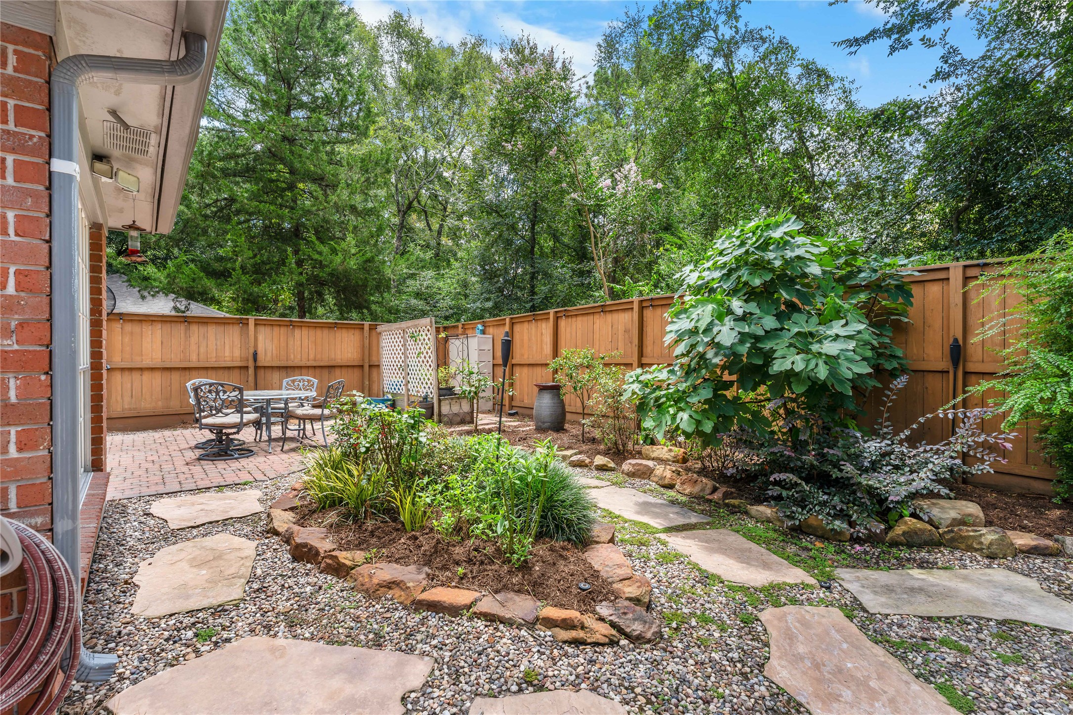 99 S Village Knoll Circle Property Photo 39