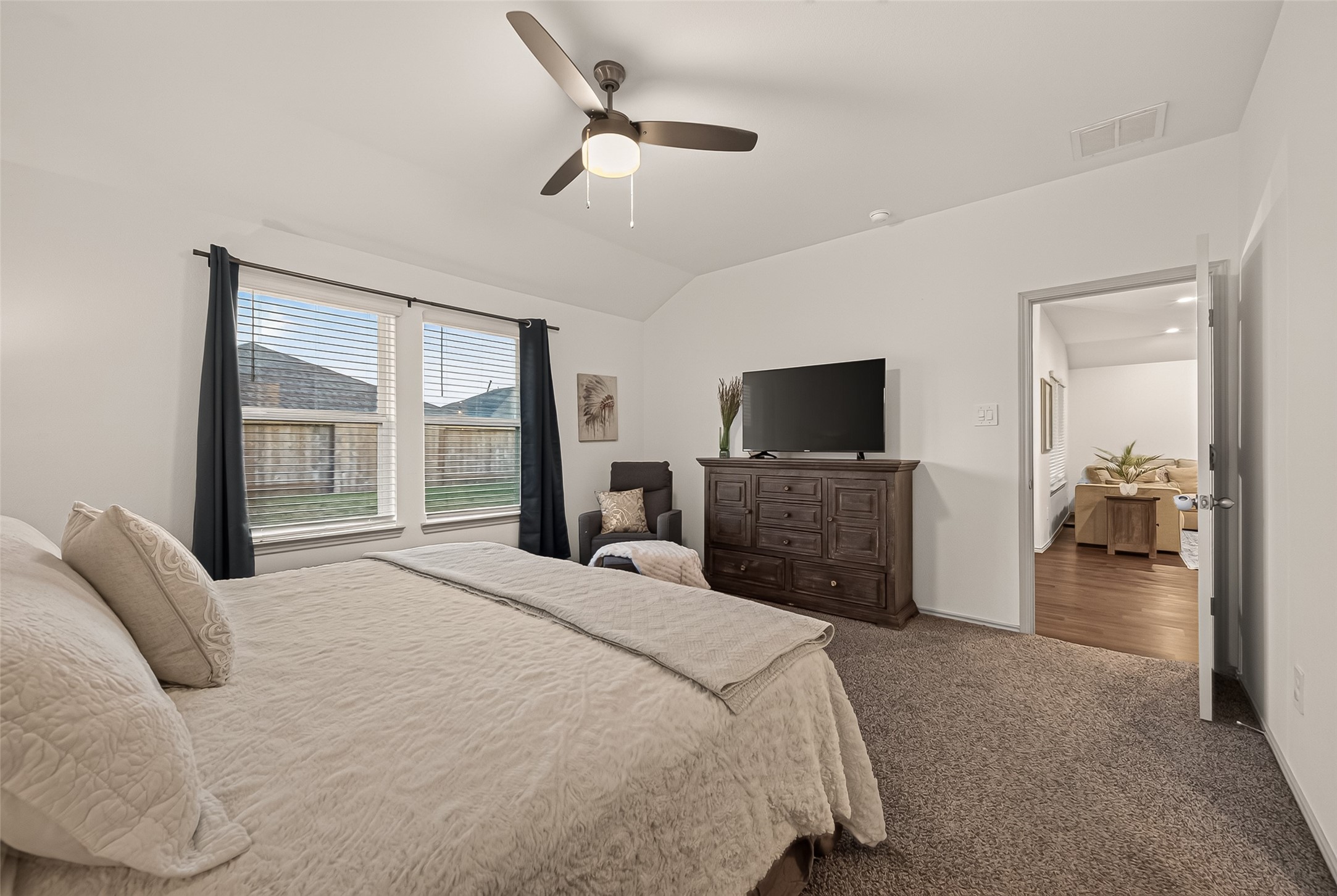 9713 Wall Street Property Photo 12