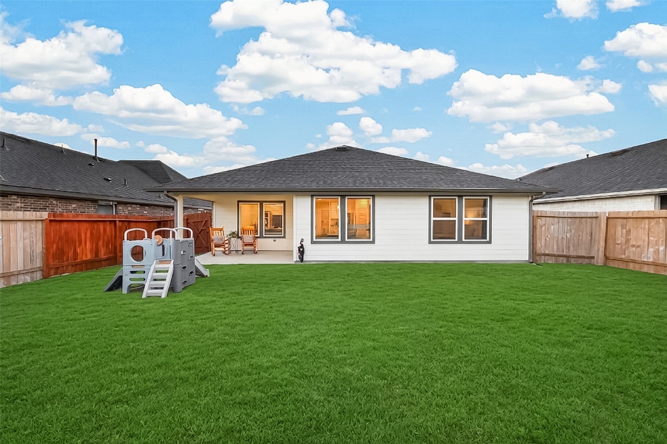 9713 Wall Street Property Photo 24