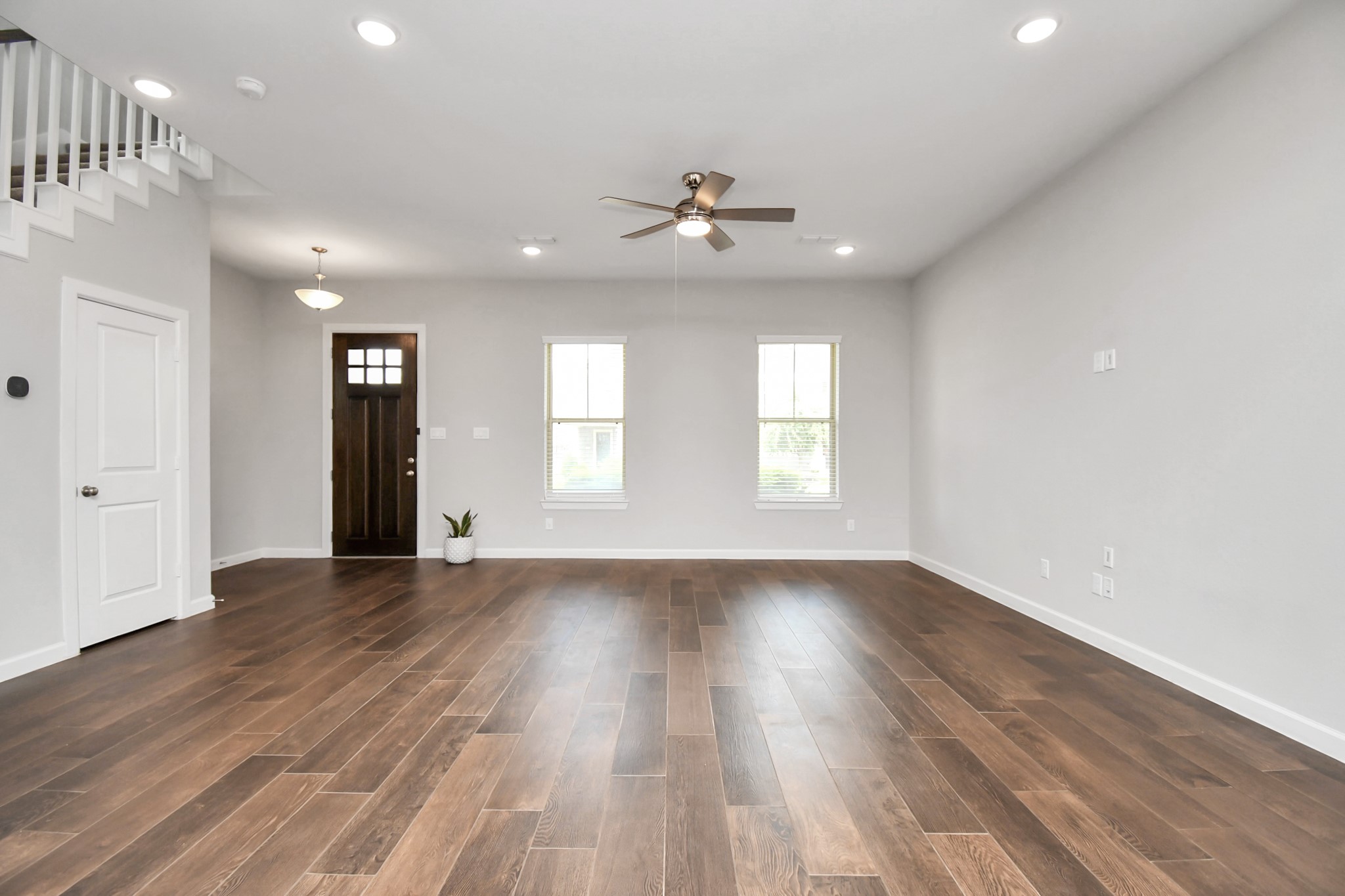 6026 Dark Kite Trail Property Photo 7