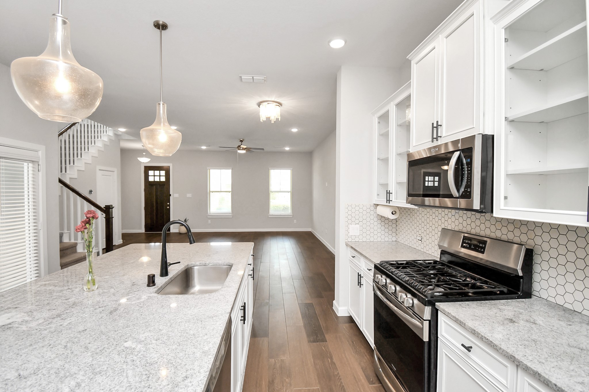 6026 Dark Kite Trail Property Photo 10