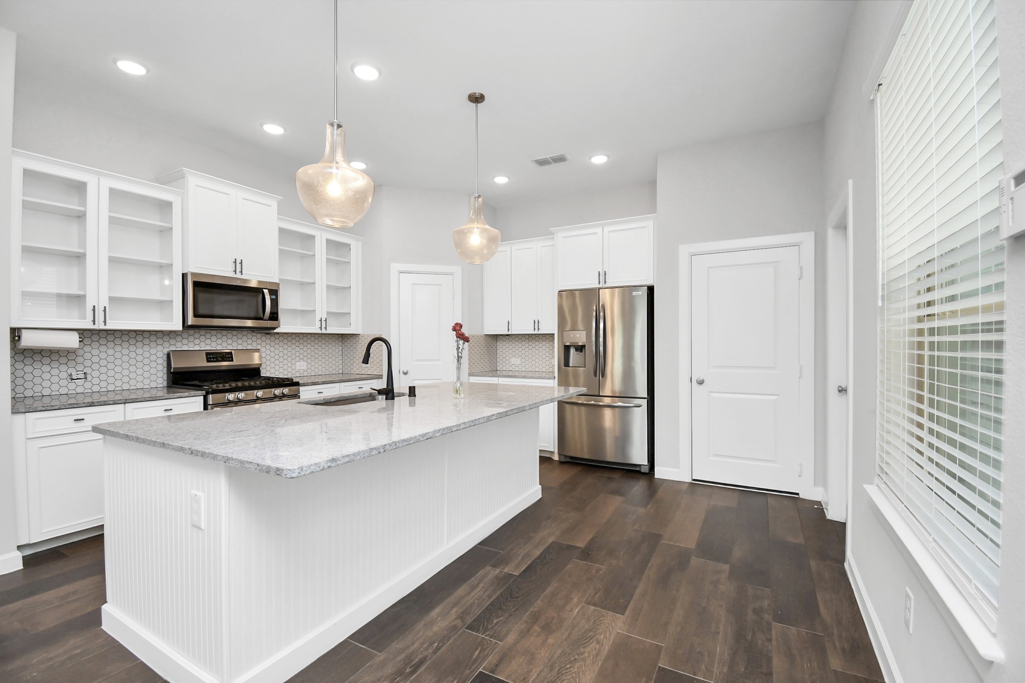 6026 Dark Kite Trail Property Photo 12