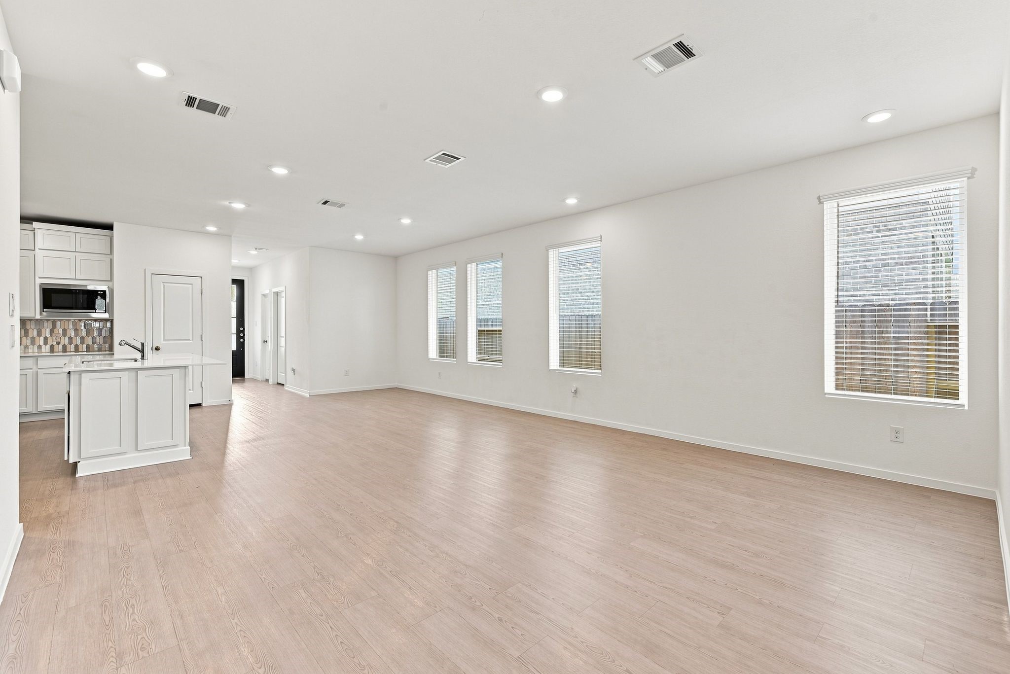 6407 Serenity Terrace Drive Property Photo 8