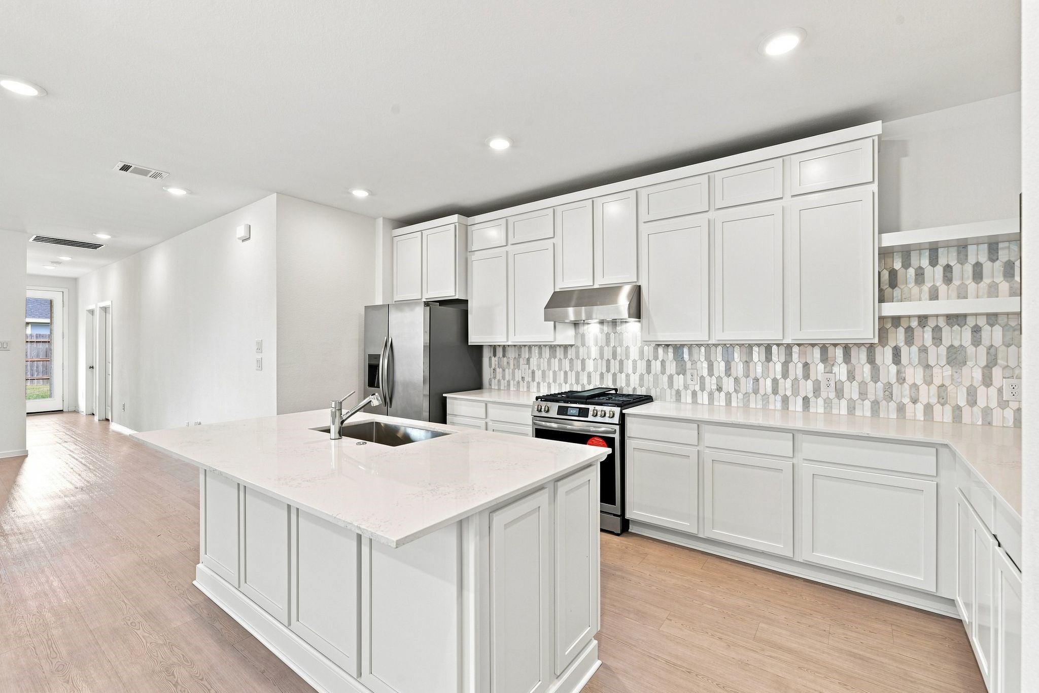 6407 Serenity Terrace Drive Property Photo 14