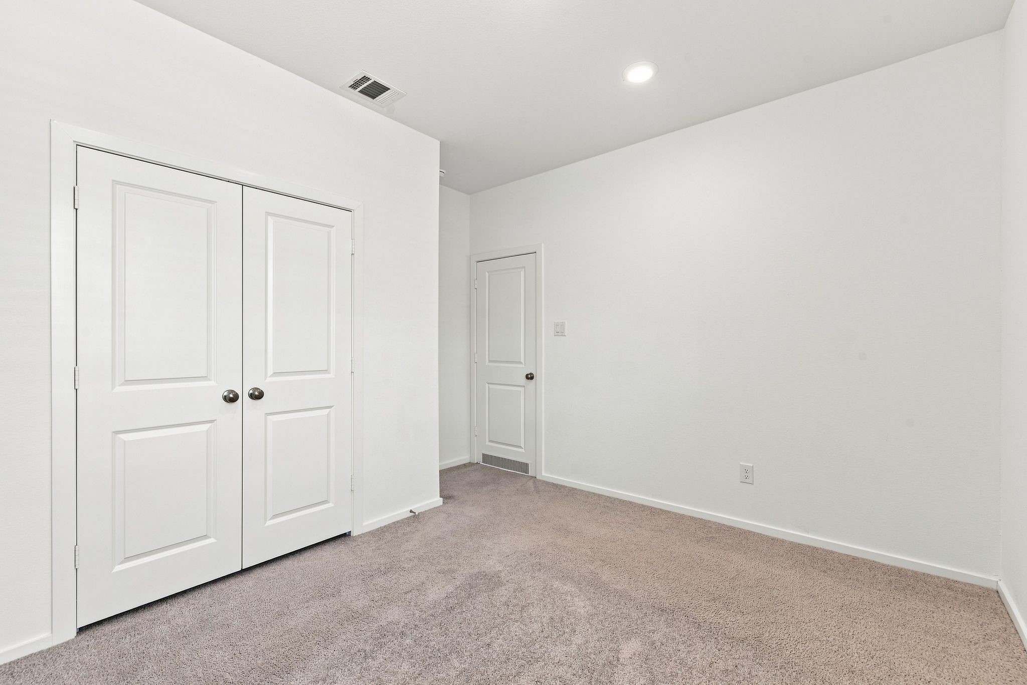 6407 Serenity Terrace Drive Property Photo 27